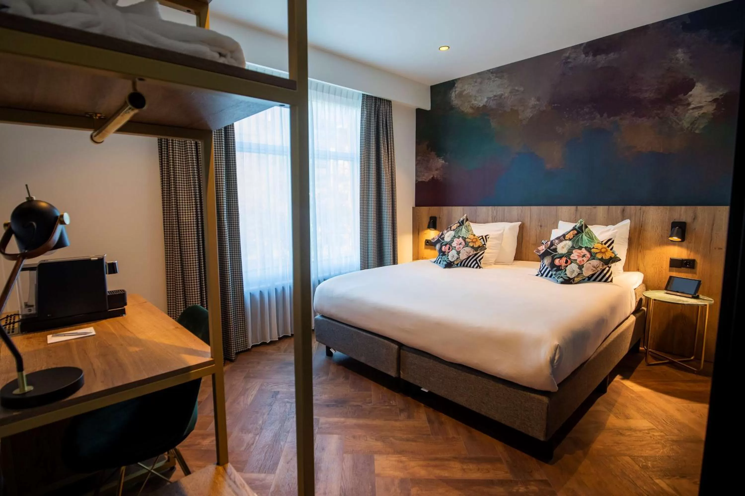 Bedroom, Bed in City Hotel Haarhuis, World Hotels Crafted Collection