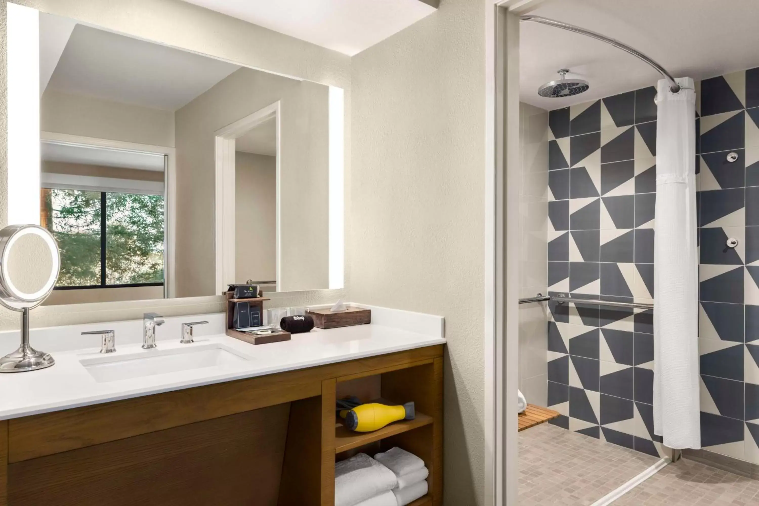 Bathroom in Hyatt Centric Santa Clara Silicon Valley Bathroom in Hyatt Centric Santa Clara Silicon Valley