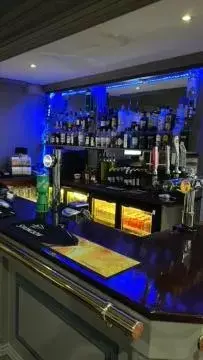 Lounge/Bar in Caledonian Hotel