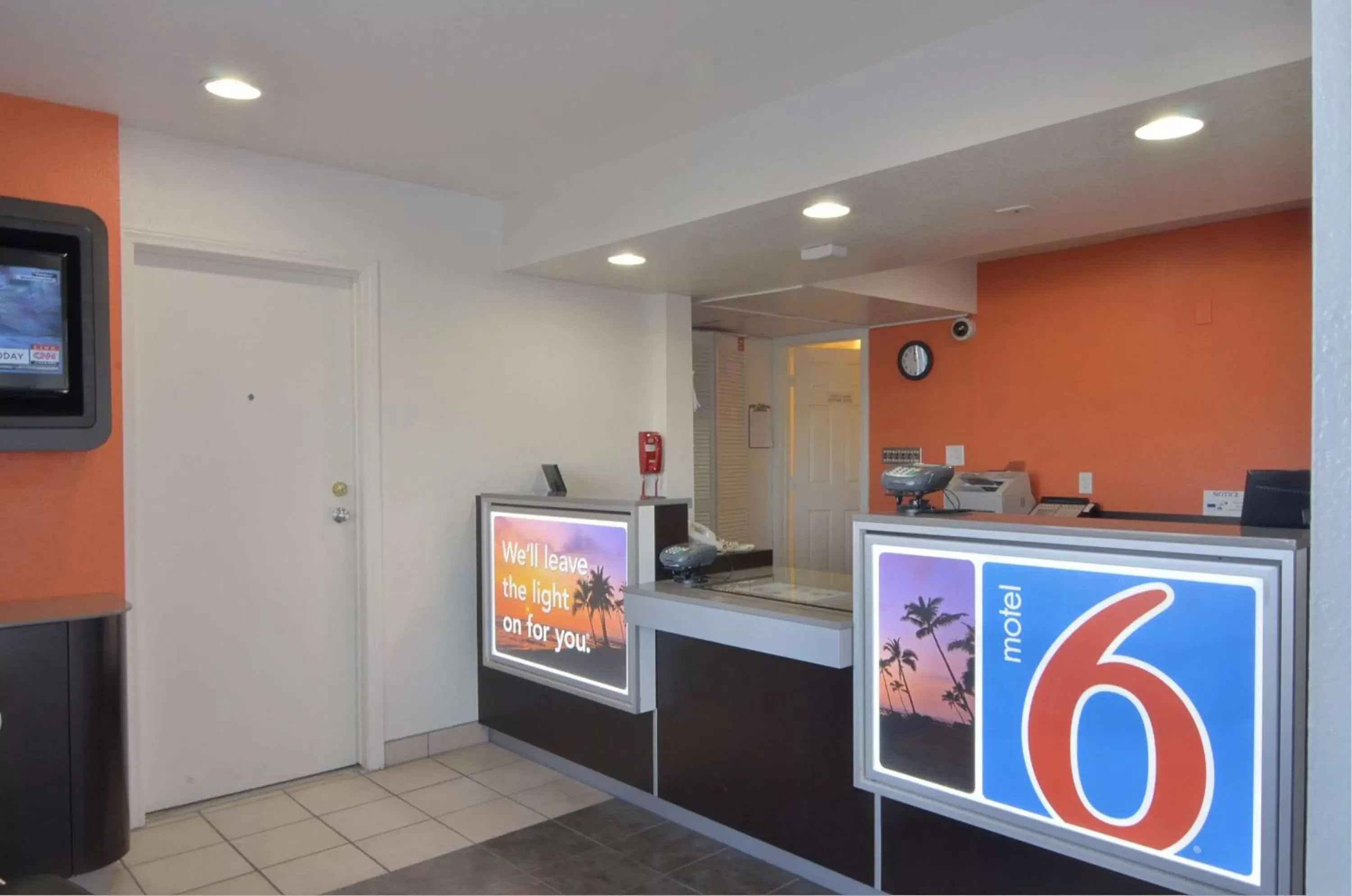 Communal lounge/ TV room, Lobby/Reception in Motel 6-Indio, CA - Palm Springs