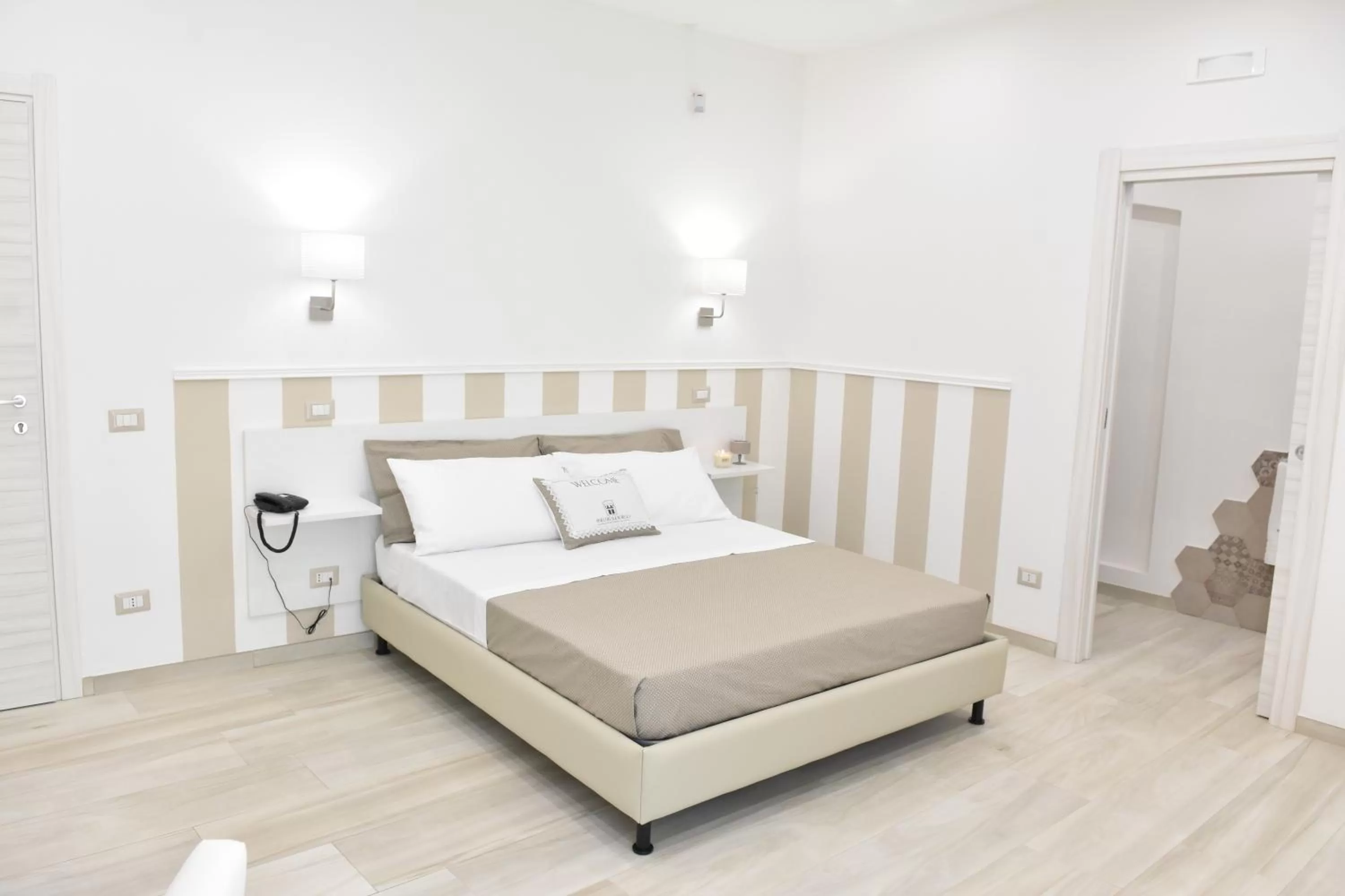 Balcony/Terrace, Bed in Finestre sul Borgo