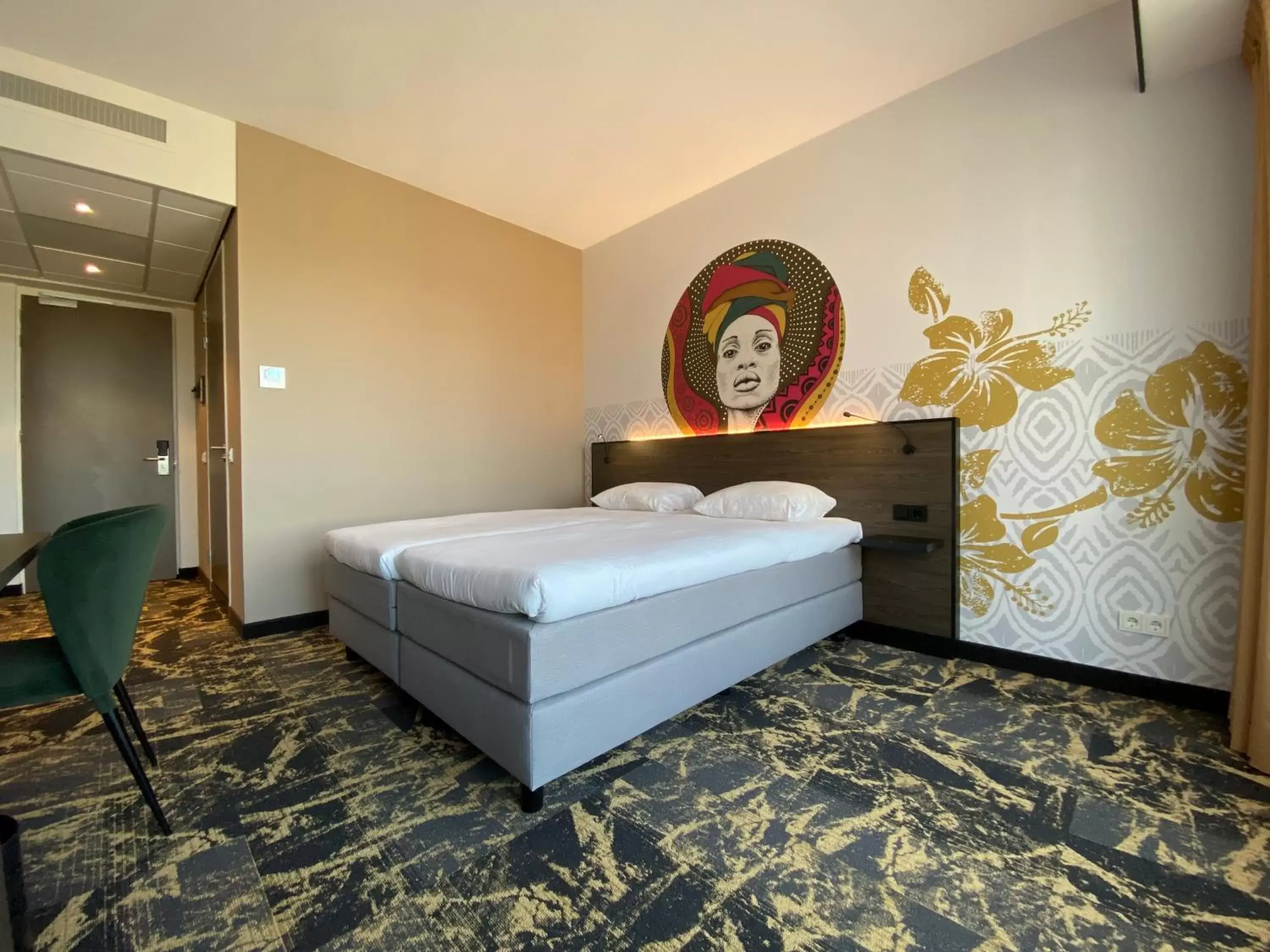 Bed in Fletcher Hotel-Restaurant ByZoo Emmen Bed in Fletcher Hotel-Restaurant ByZoo Emmen