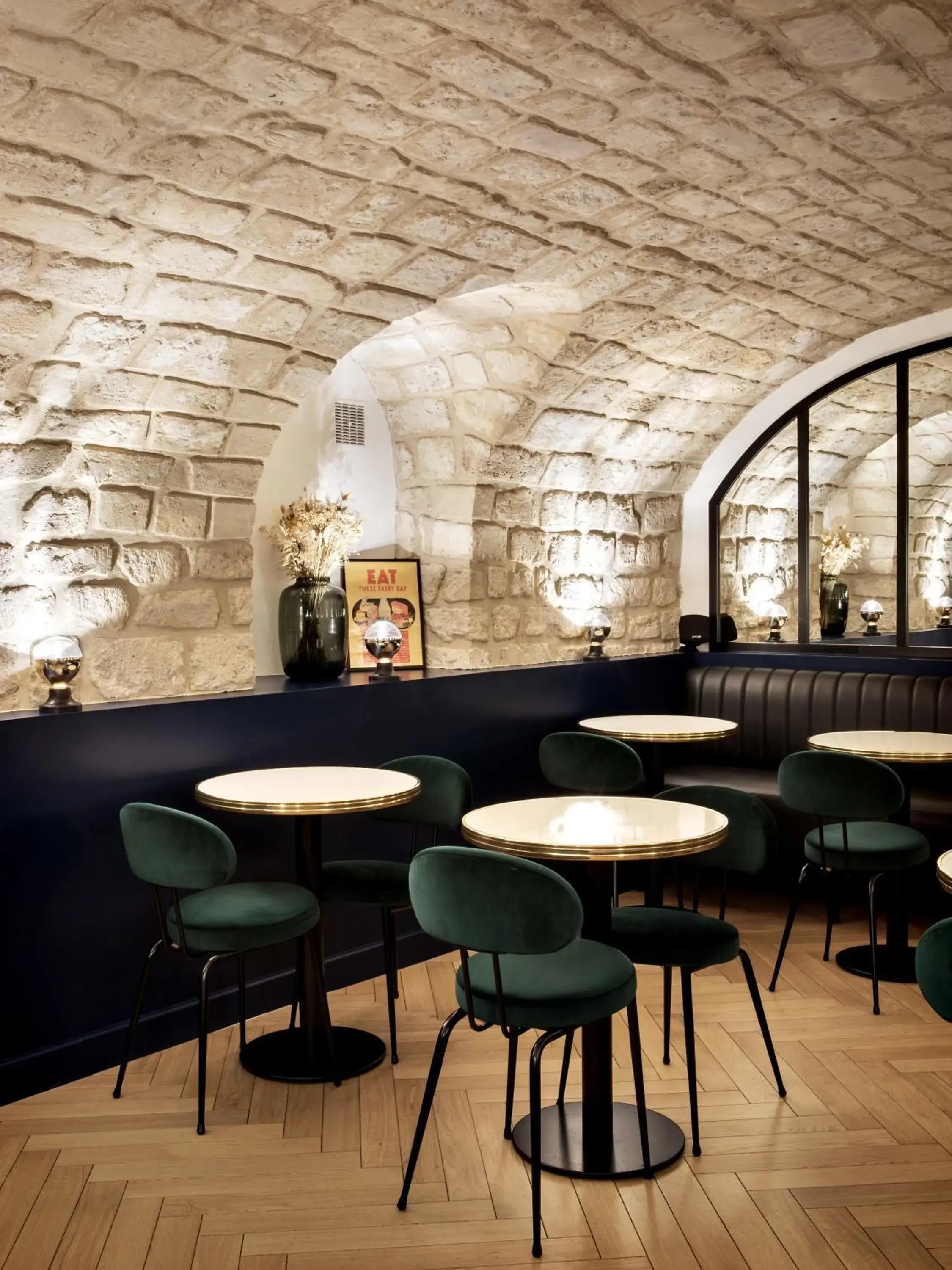 Restaurant/places to eat, Lounge/Bar in Hotel Rendez-Vous Batignolles