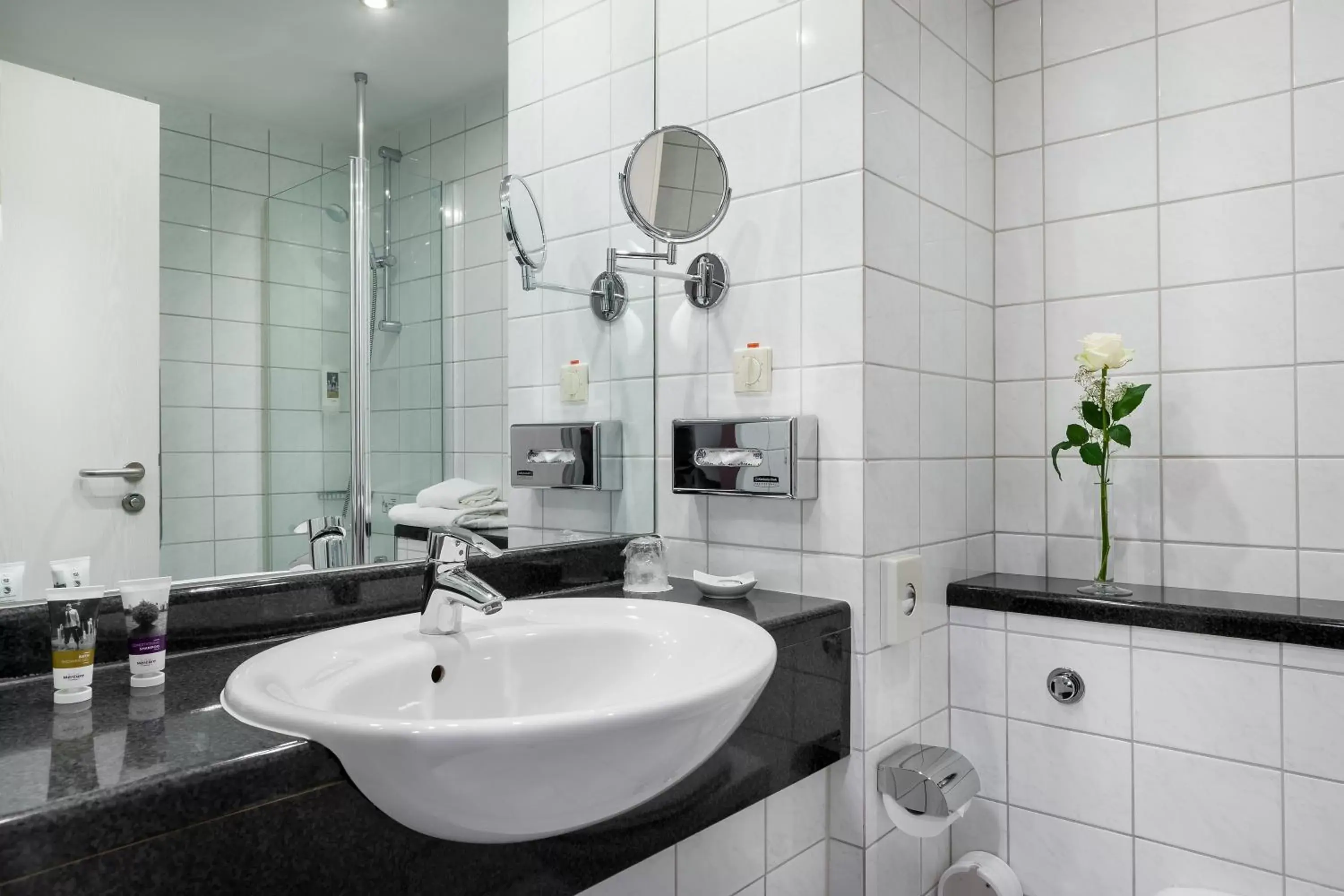 Photo of the whole room, Bathroom in Mercure Hotel Ingolstadt