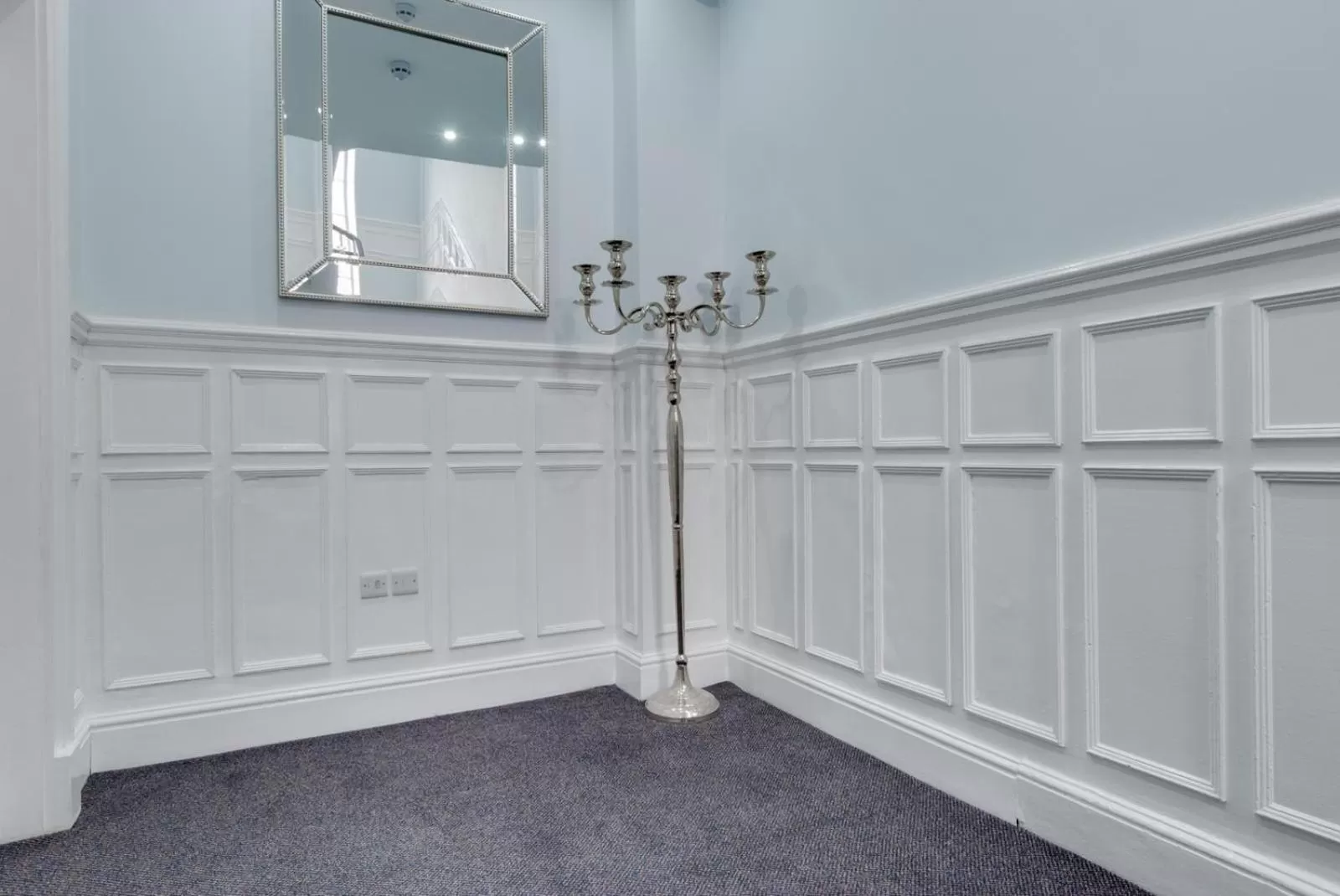 Facade/entrance in RST Rodney Street