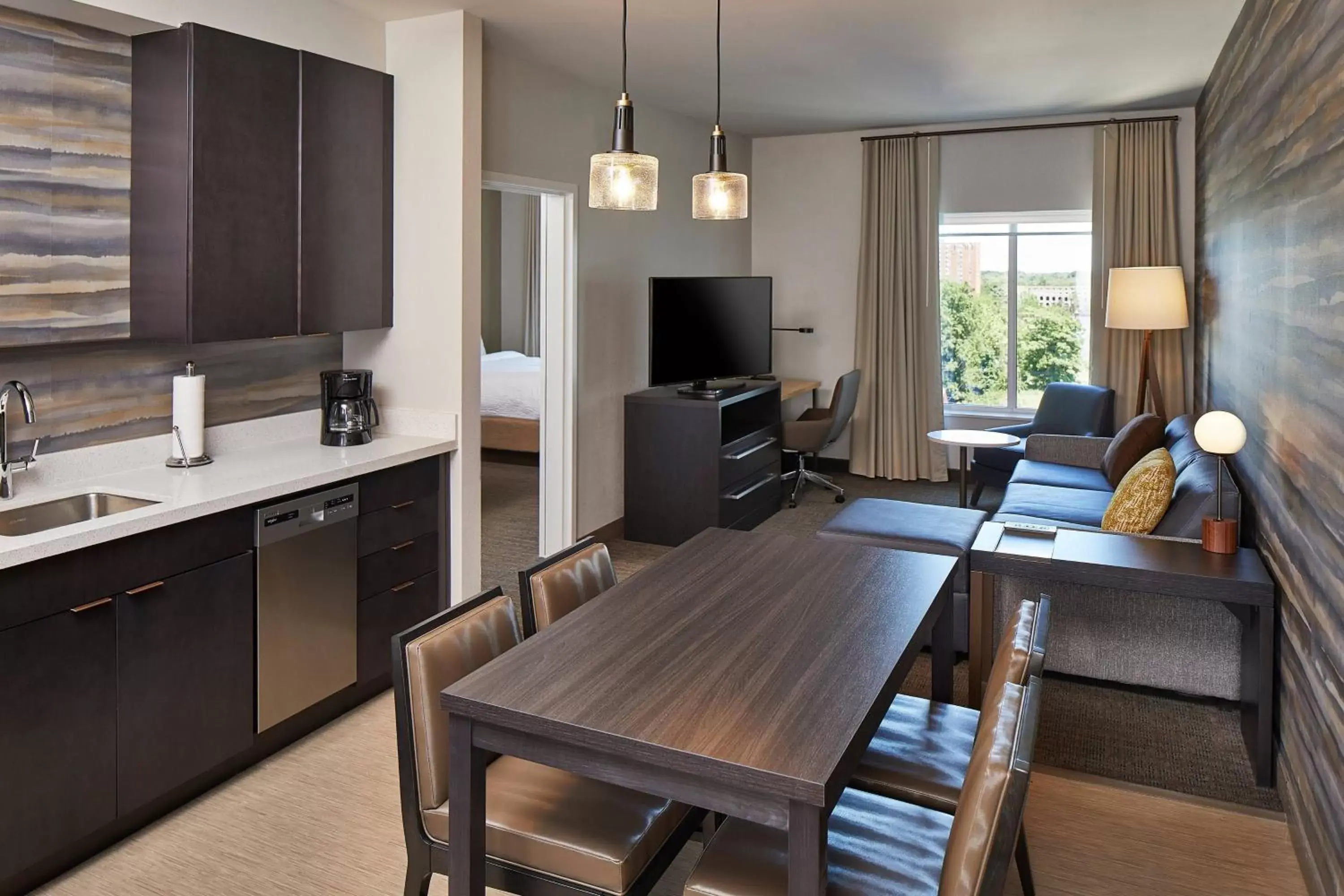 Living room, Dining Area in Residence Inn by Marriott Cleveland University Circle/Medical Center