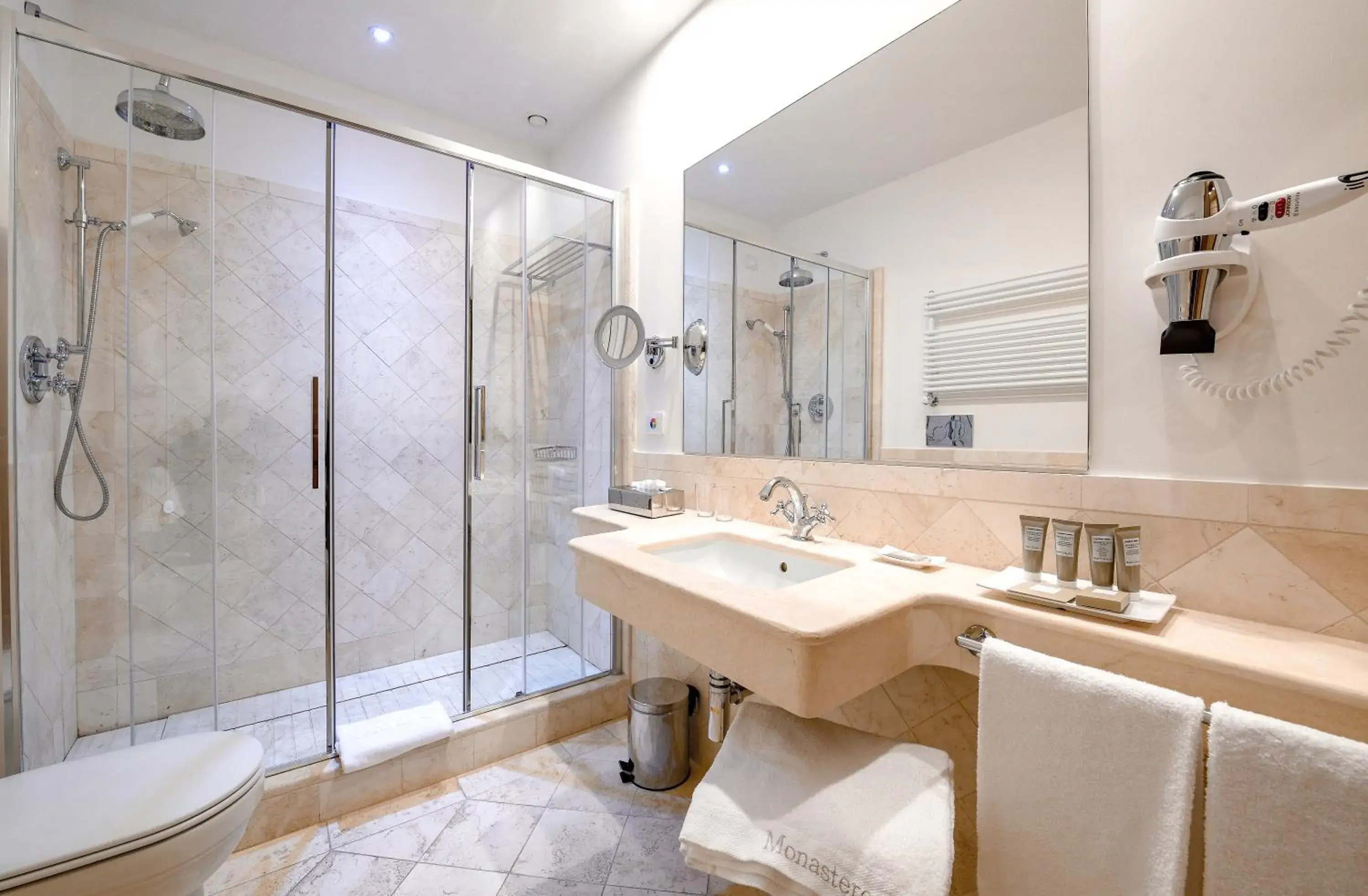 Bathroom in Monastero Di Cortona Hotel & Spa