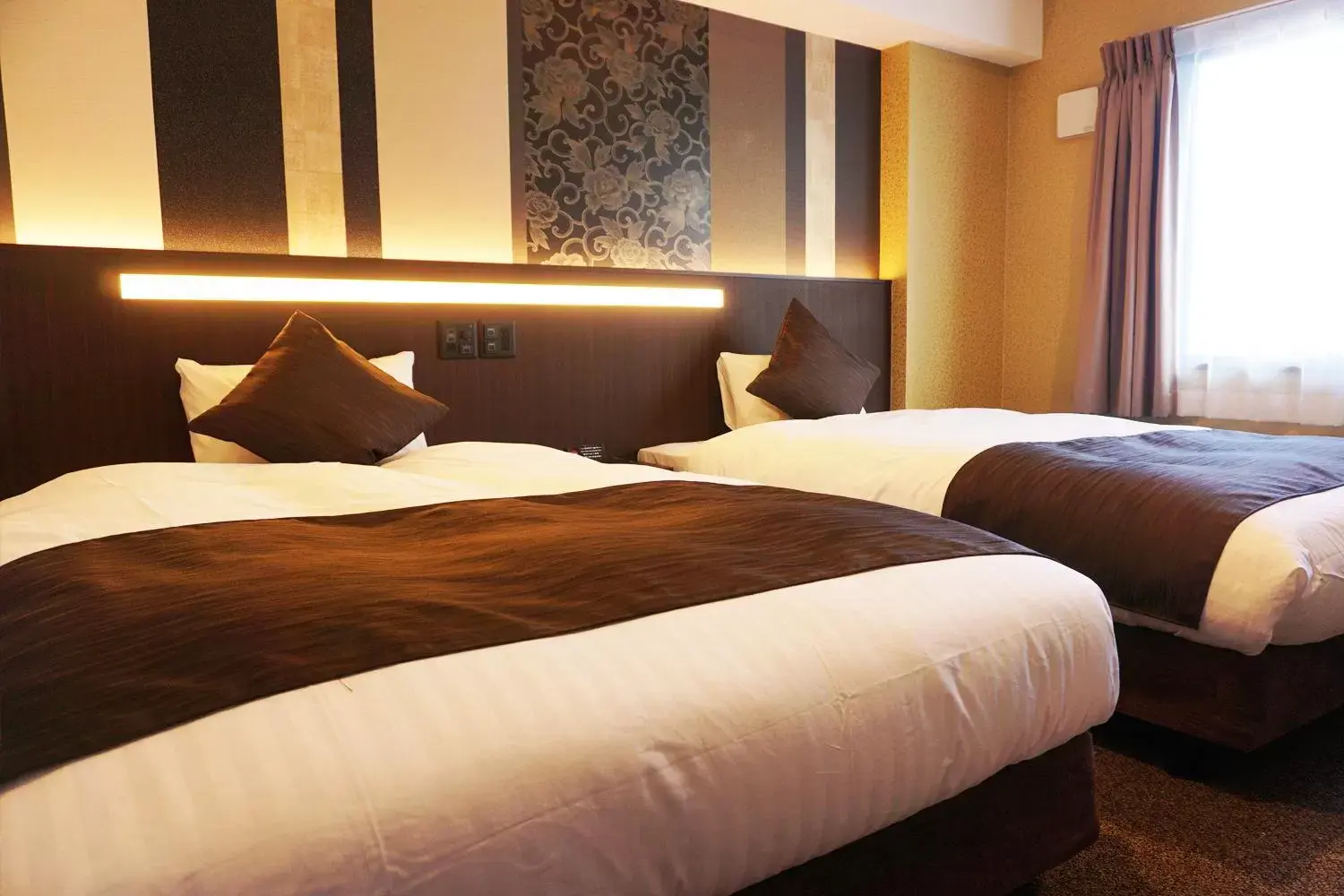 Bed in Lantana Osaka Bed in Lantana Osaka