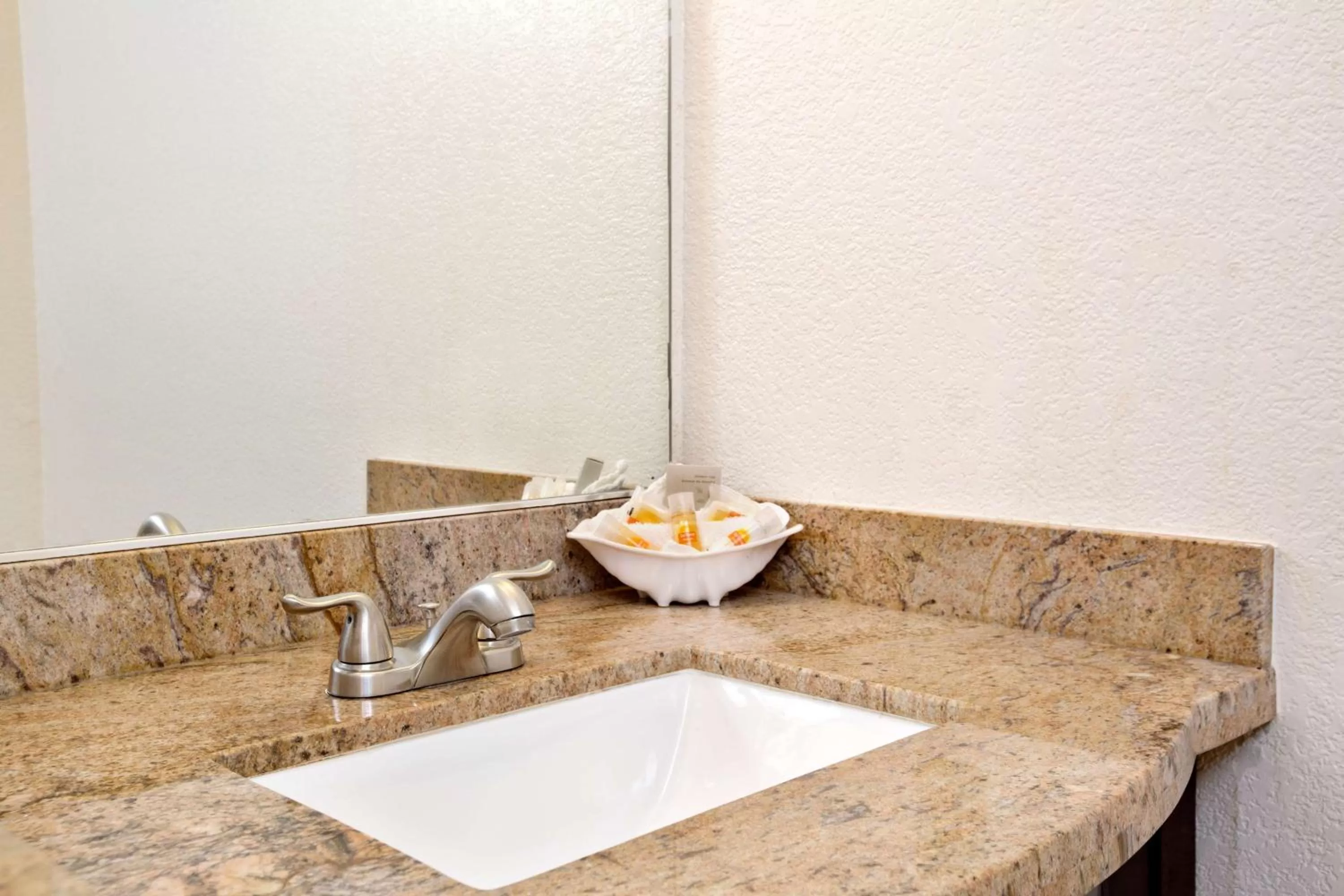 Bathroom in Hotel Solares