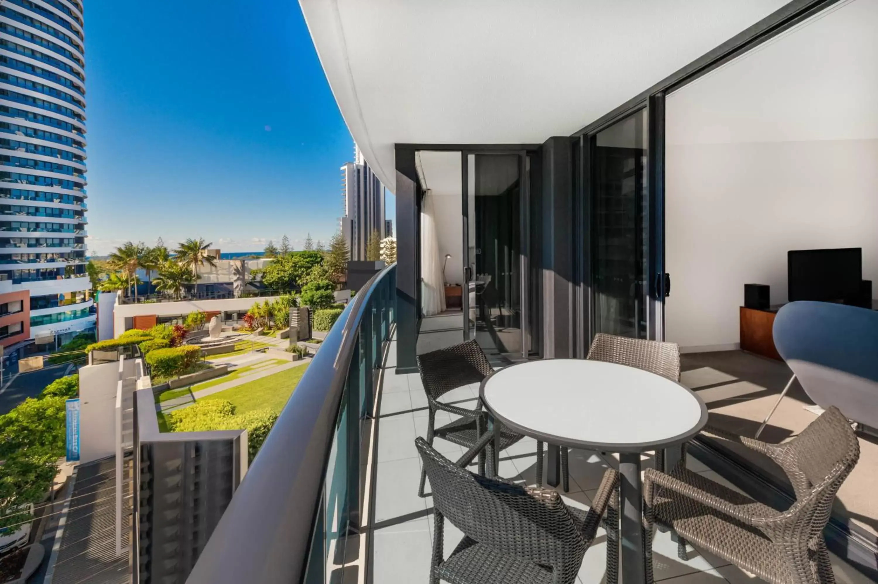 View (from property/room), Balcony/Terrace in Peppers Broadbeach