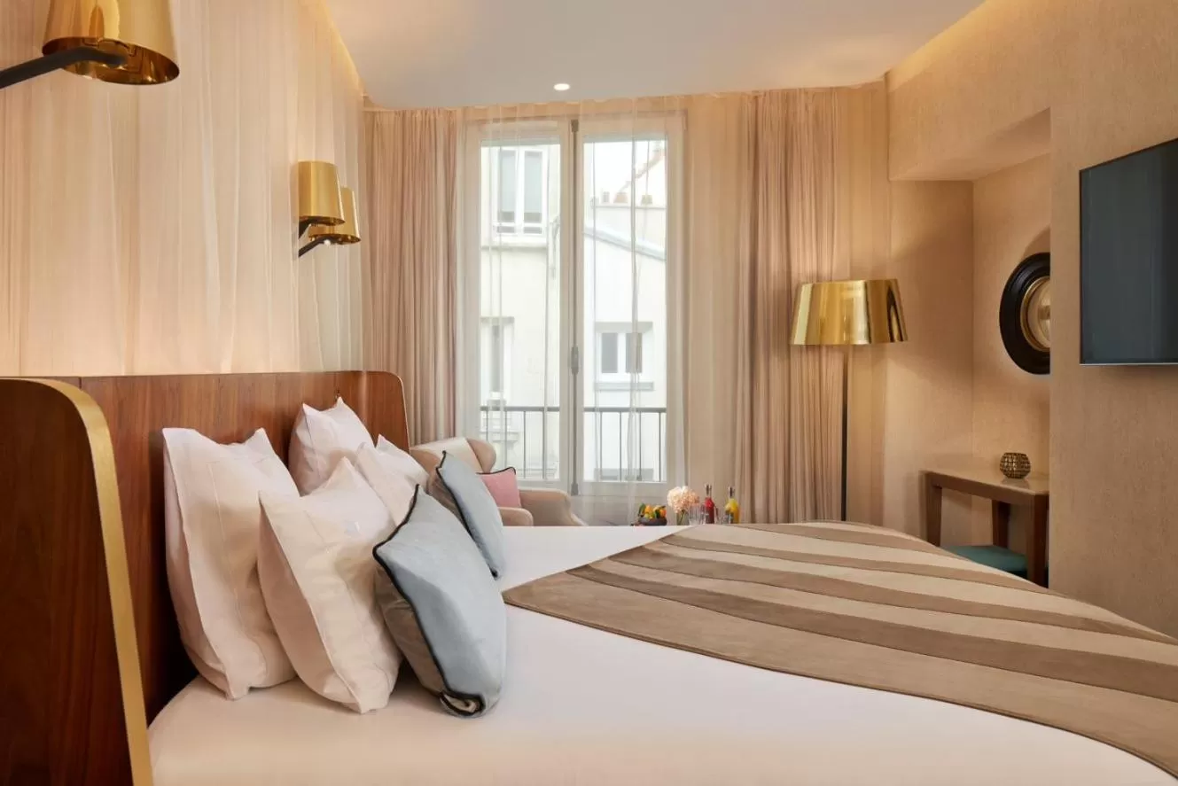 Bedroom, Bed in Maison Albar - Le Pont-Neuf