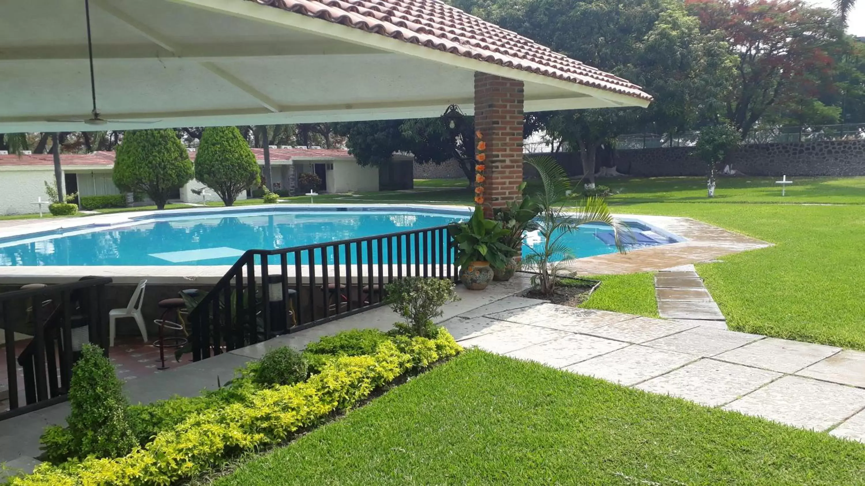 Garden, Swimming Pool in Hotel Teques Palace