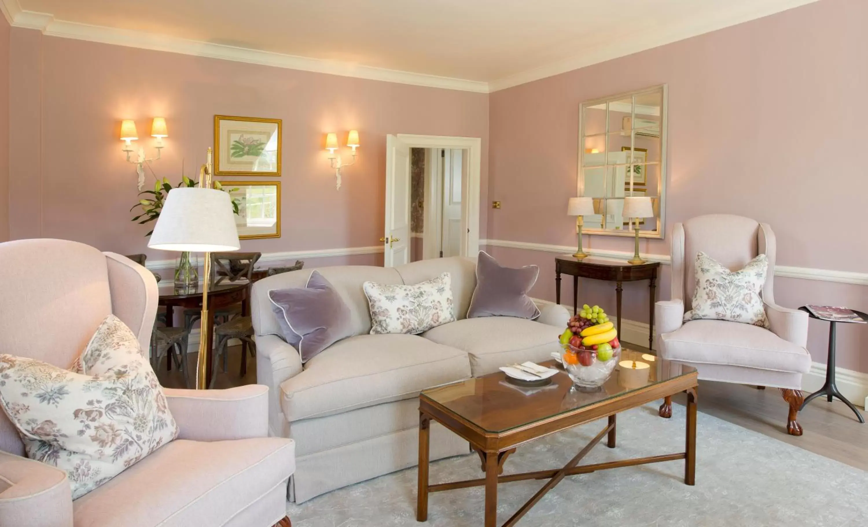 Living room, Seating Area in Chewton Glen Hotel - an Iconic Luxury Hotel