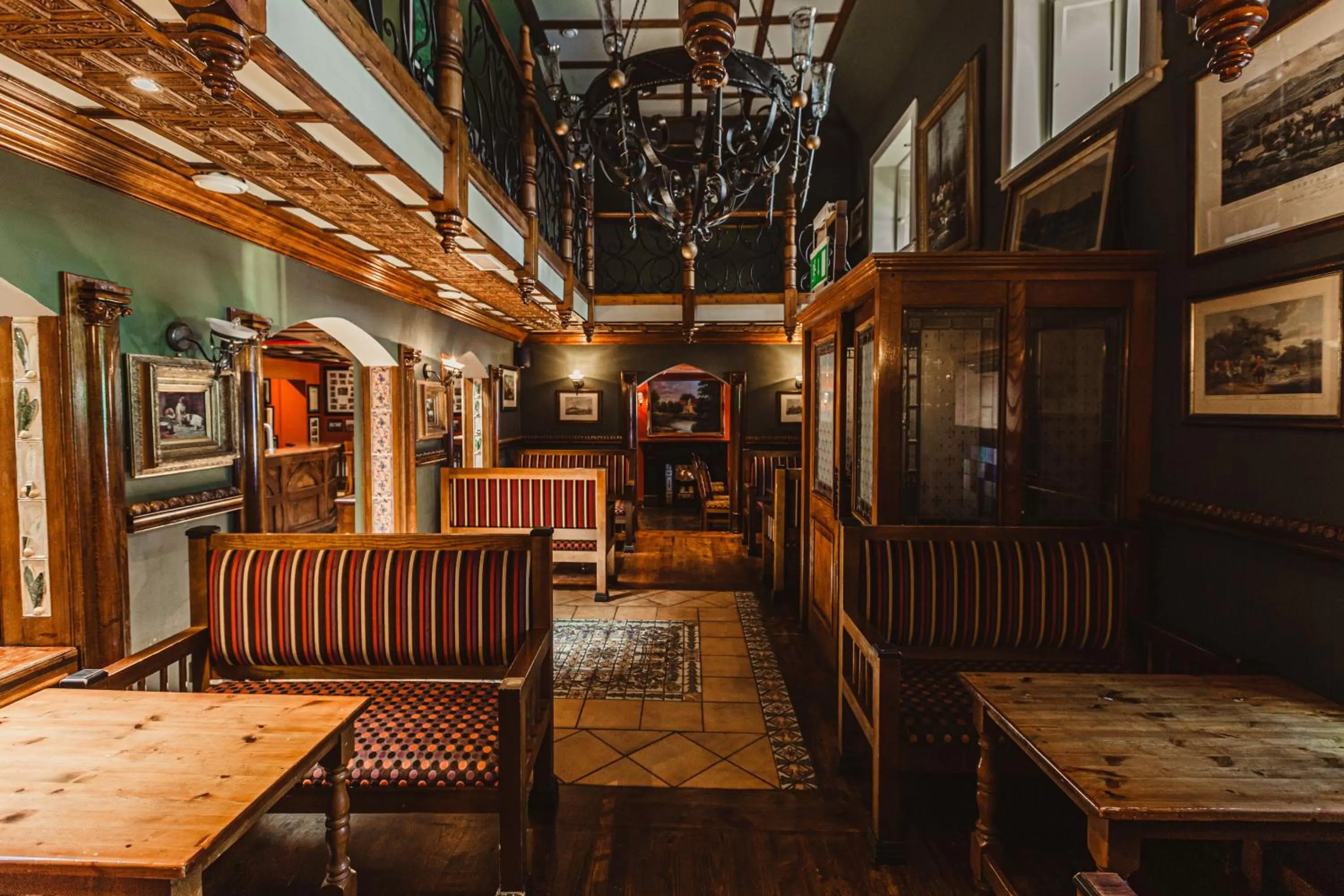 Restaurant/places to eat in Hamlet Court Hotel