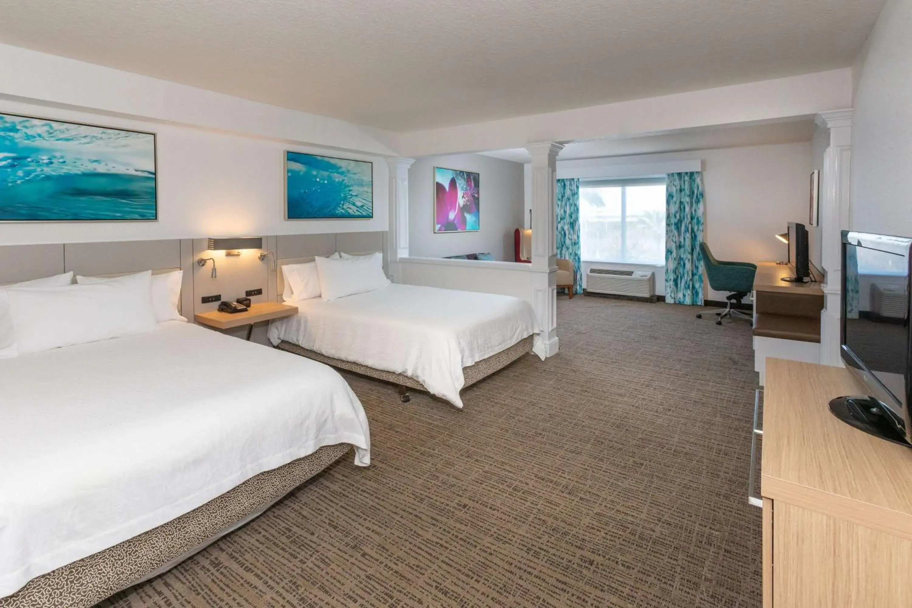Bedroom in Hilton Garden Inn Daytona Beach Airport