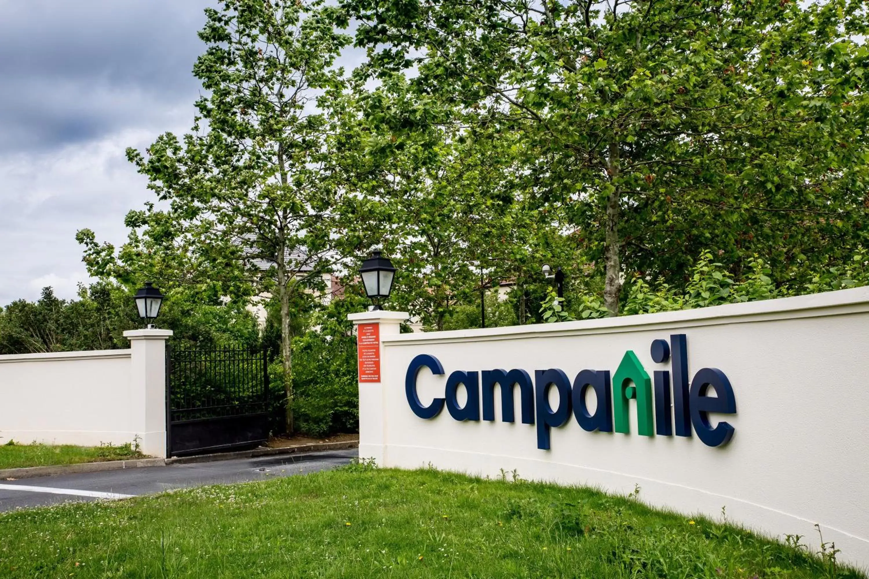 Property building in Campanile Val de France Property building in Campanile Val de France