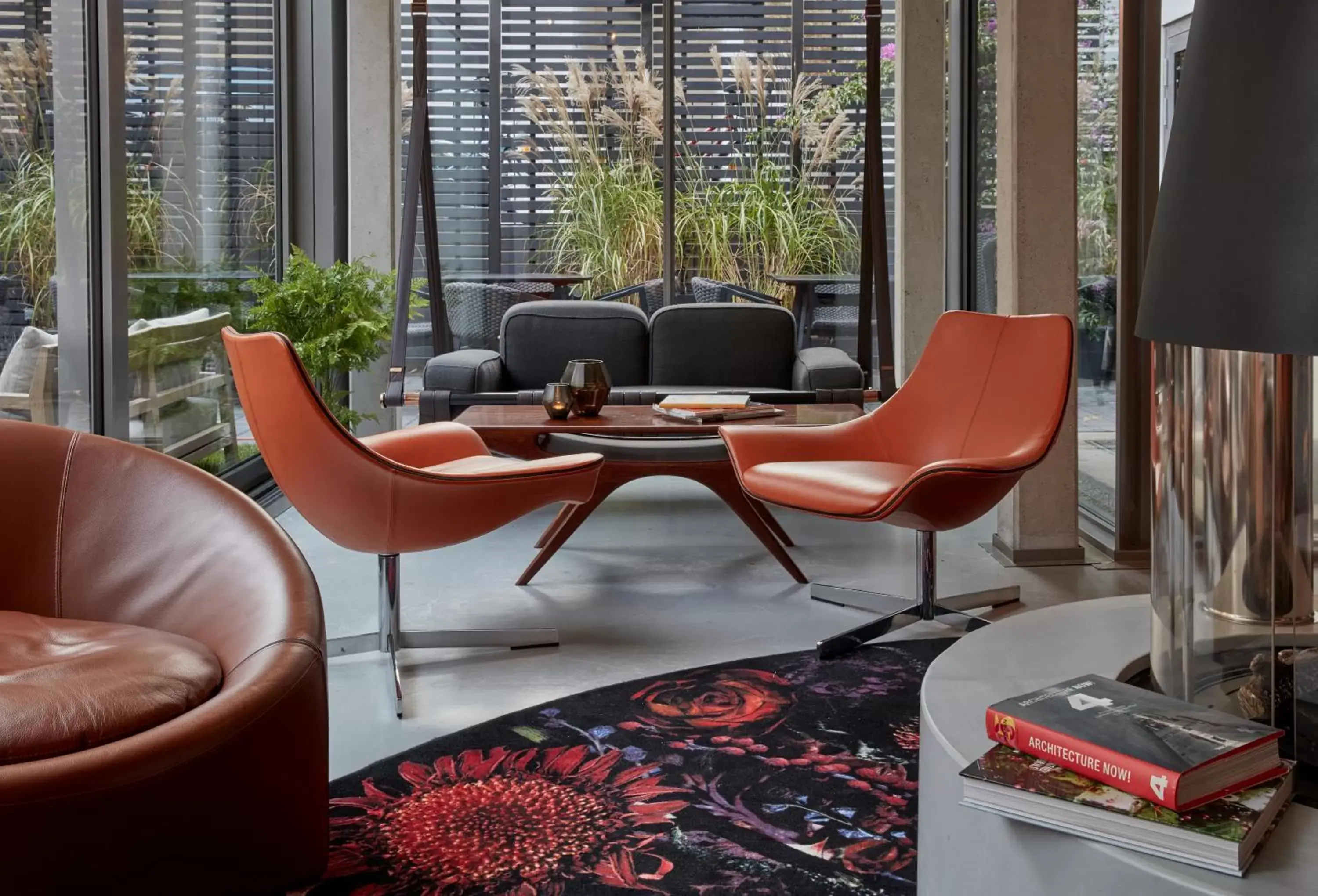 Lounge or bar, Seating Area in Sir Savigny Hotel, Berlin, a Member of Design Hotels