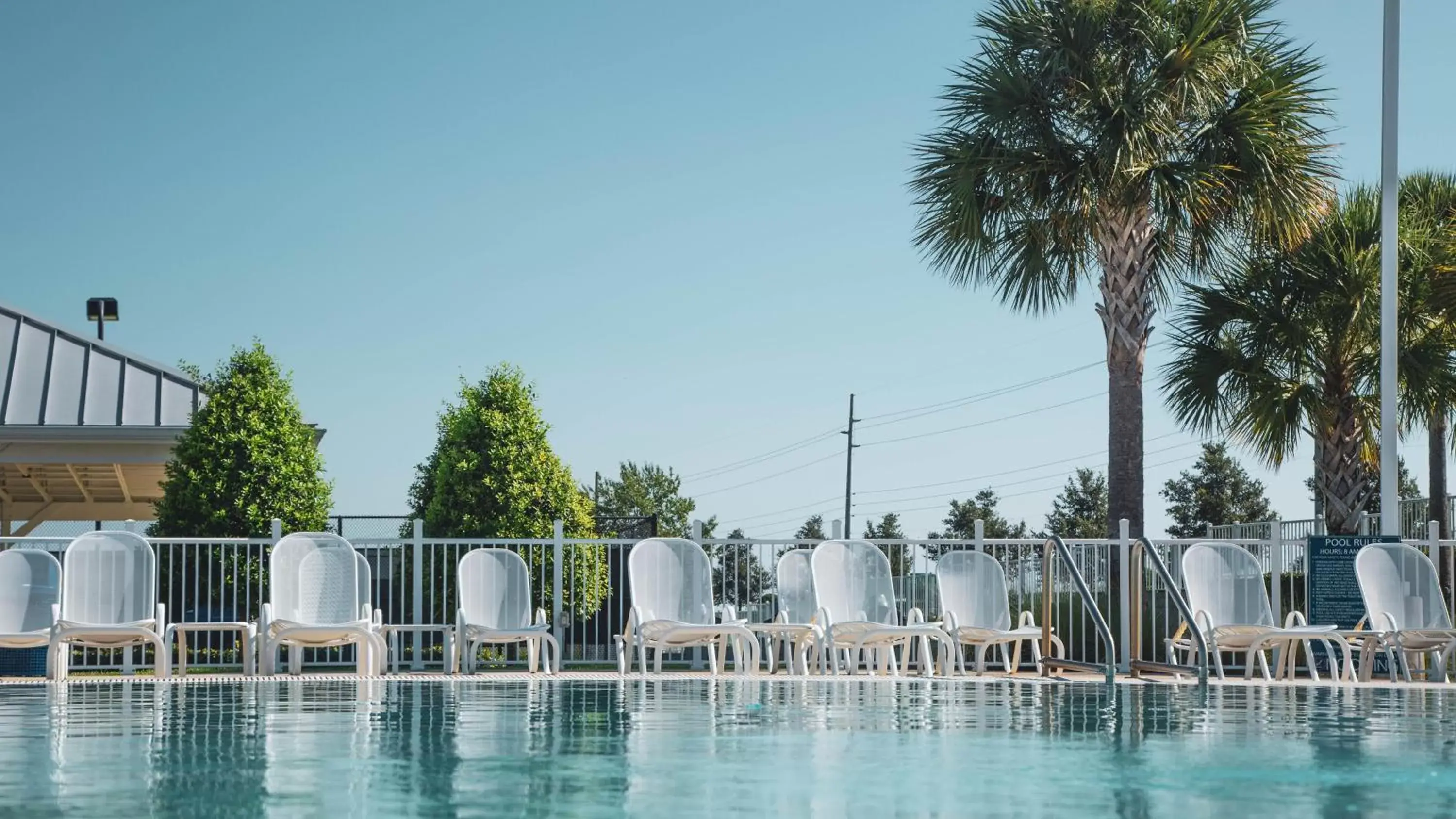 Swimming pool in Holiday Inn Club Vacations - Orlando Breeze Resort, an IHG Hotel