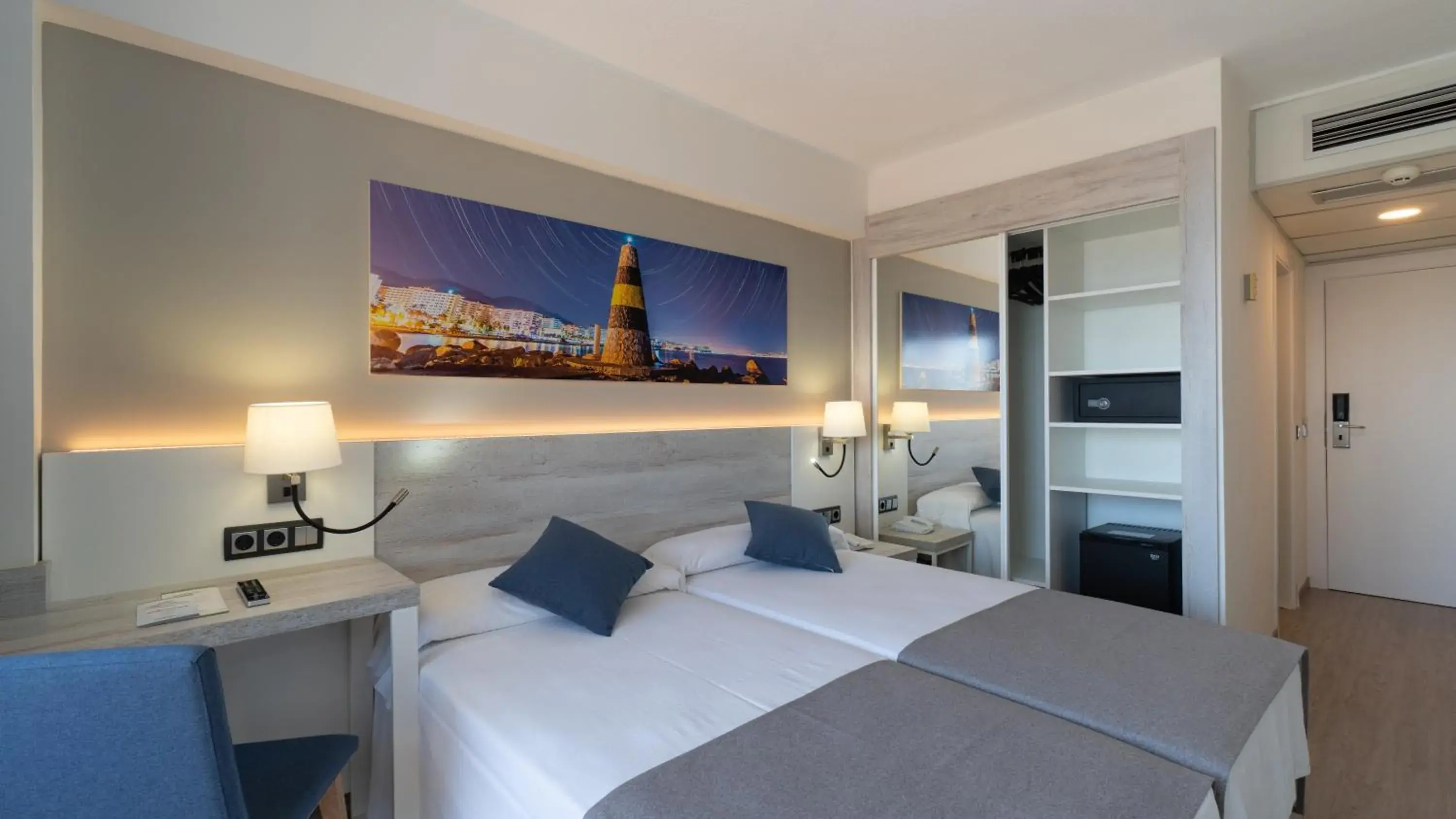 Photo of the whole room, Bed in Medplaya Hotel Bali Photo of the whole room, Bed in Medplaya Hotel Bali