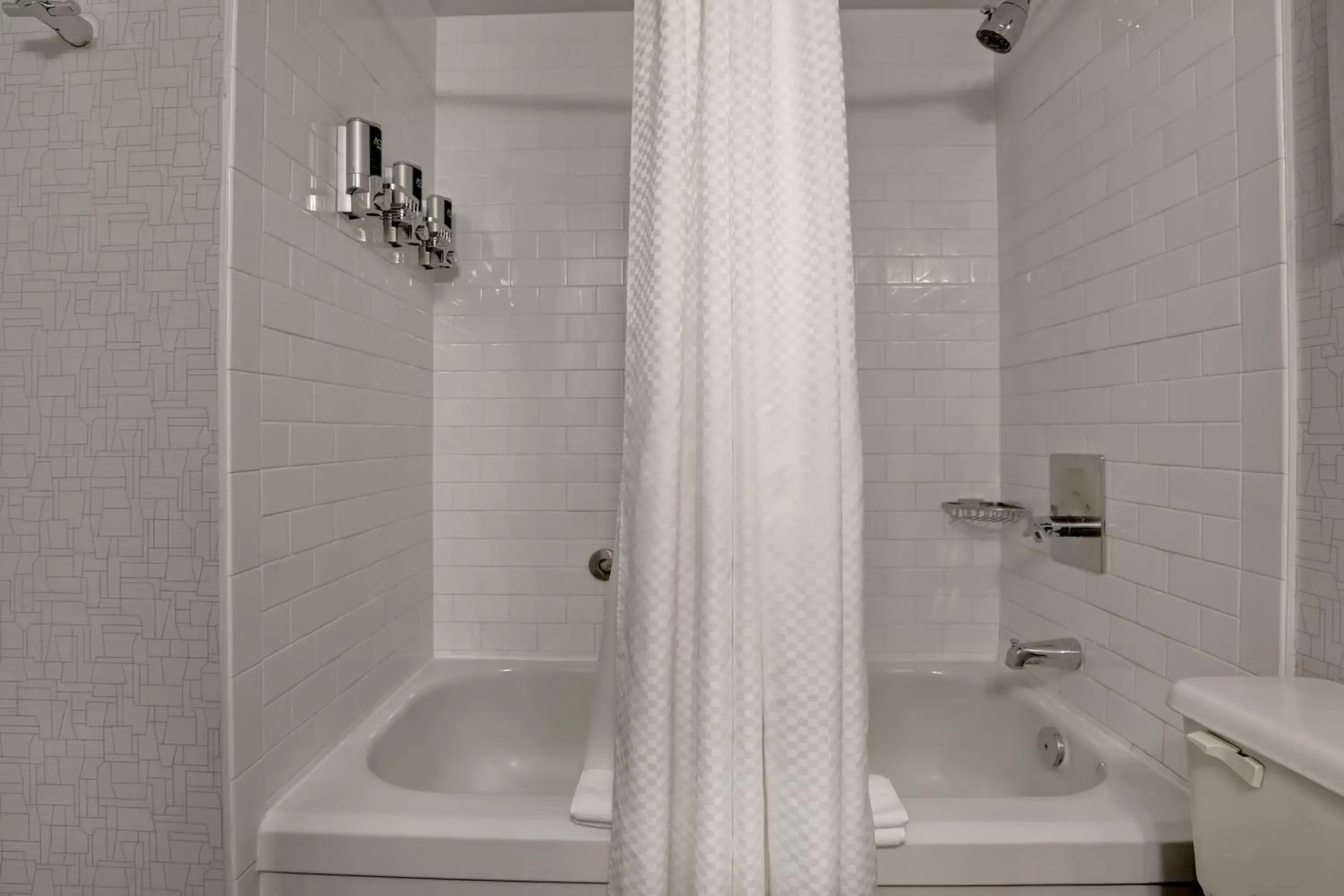 Bathroom in Four Points by Sheraton Toronto Mississauga