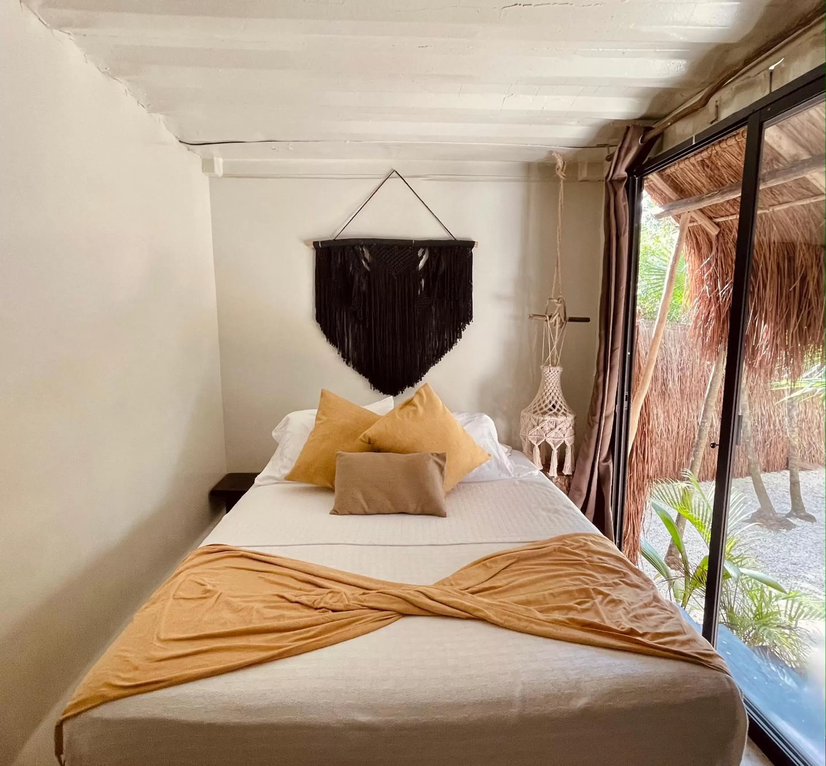 Standard Double Room in Pal Mar Glamtainer Tulum