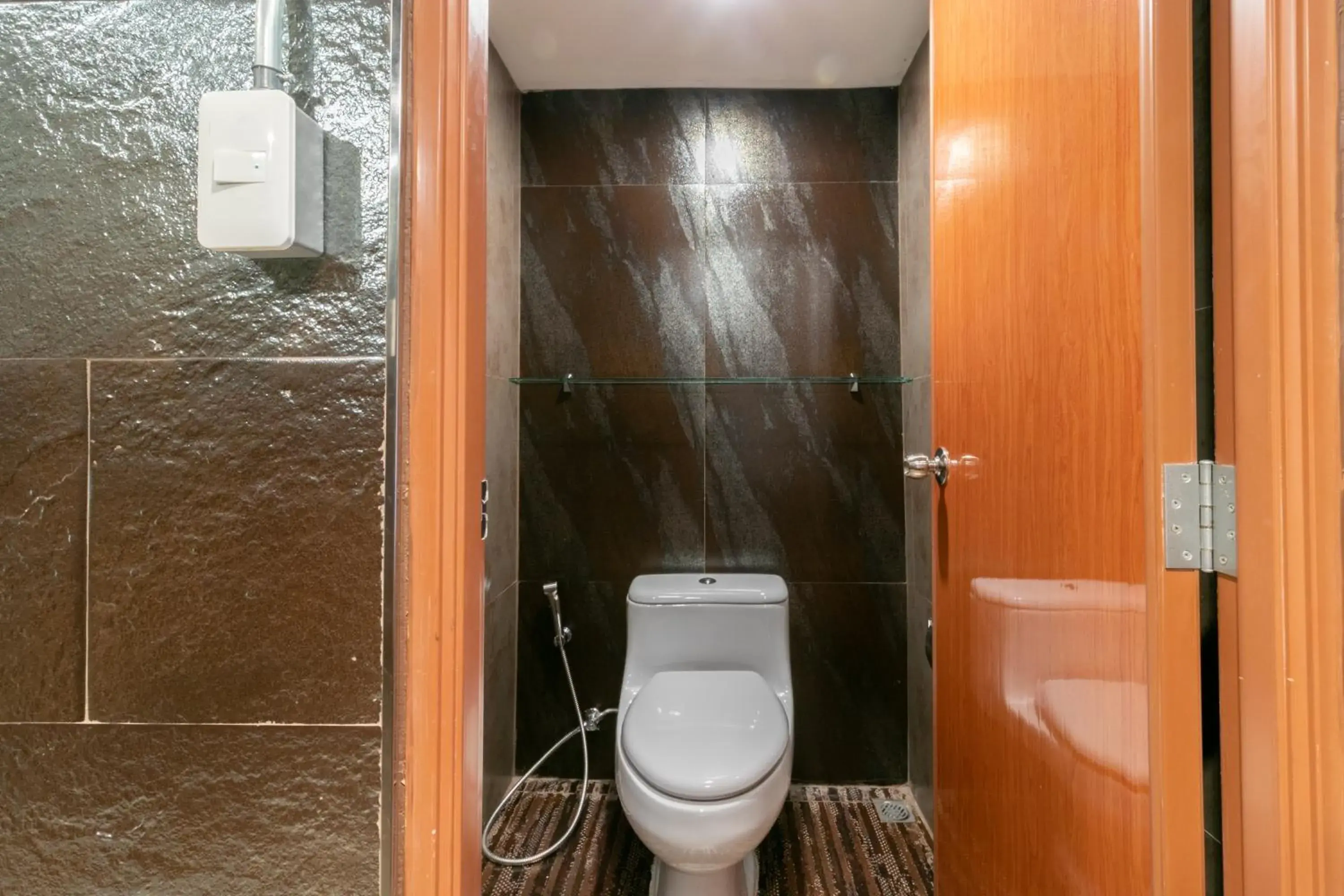 Toilet, Bathroom in Phob phan Hostel