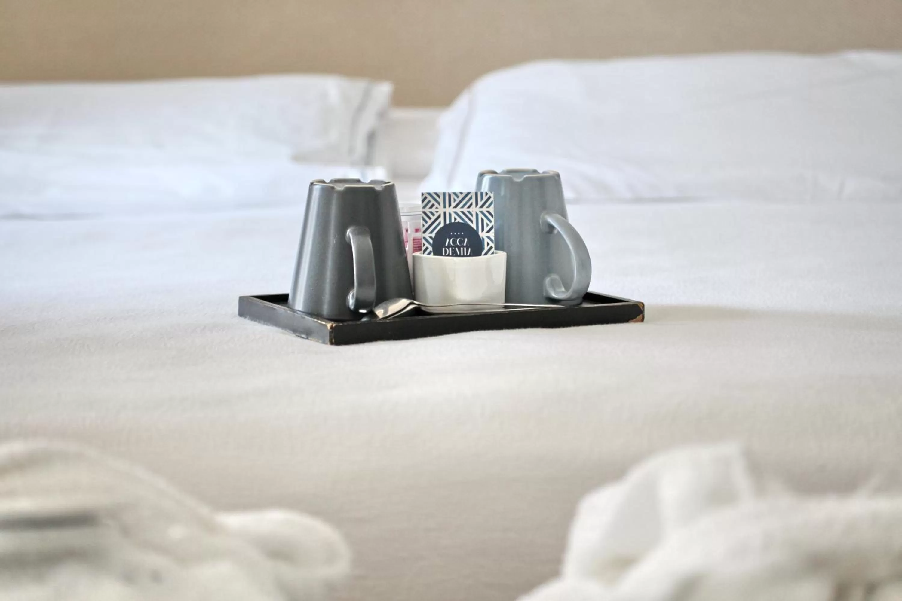 Coffee/tea facilities, Bed in Albergo Accademia