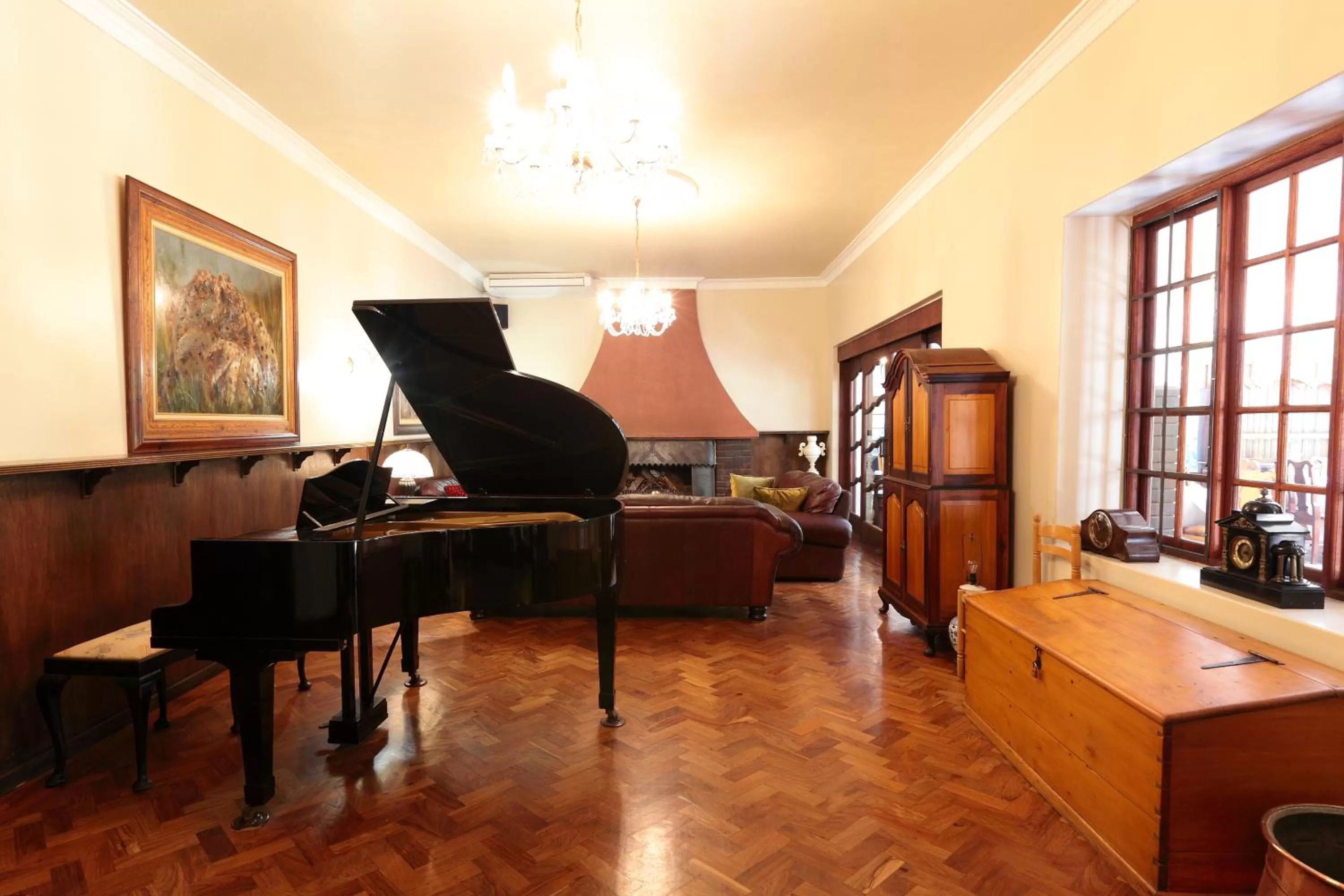 Communal lounge/ TV room in Kleinkaap Boutique Hotel