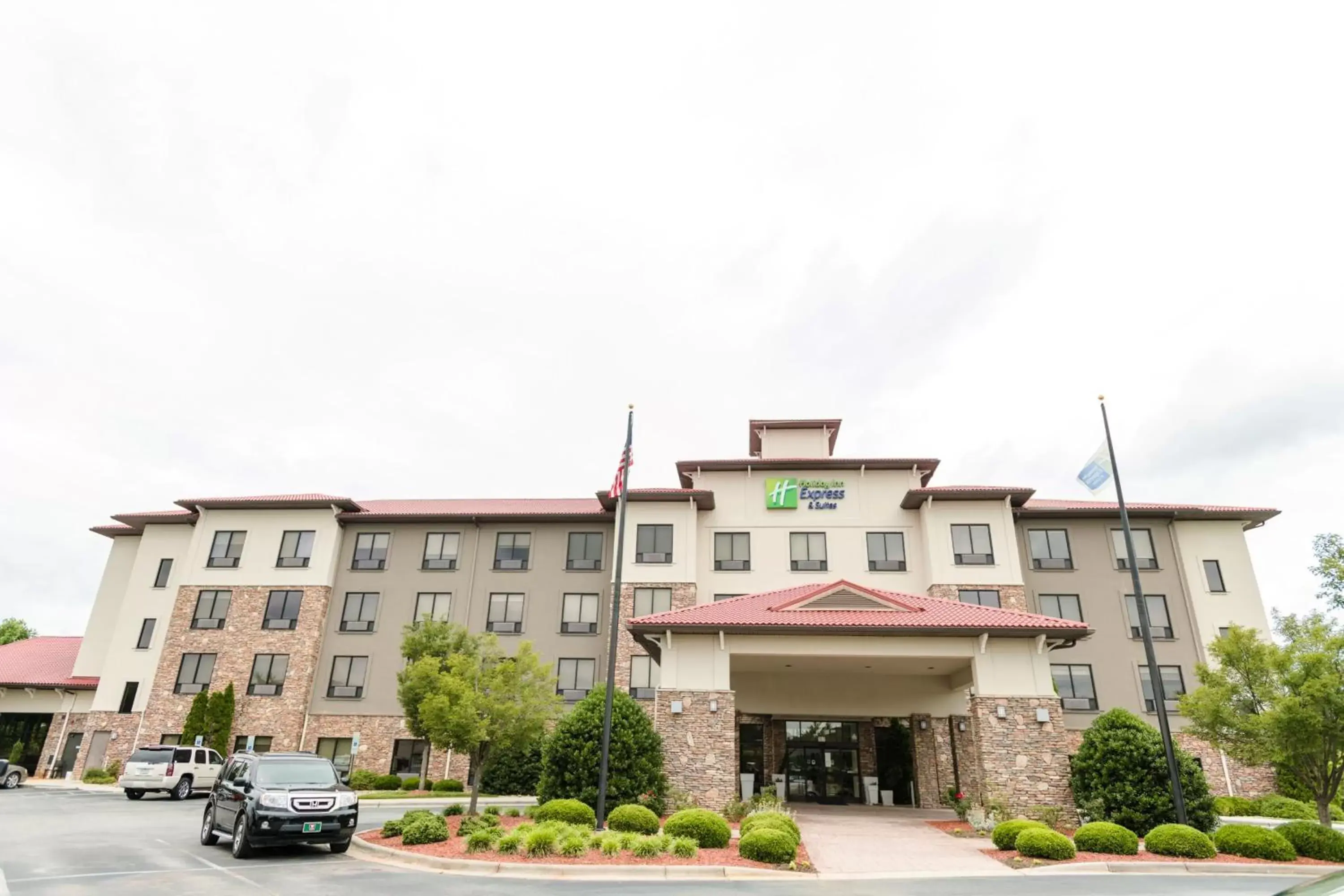 Property Building in Holiday Inn Express & Suites Lexington North West-The Vineyard, an IHG Hotel