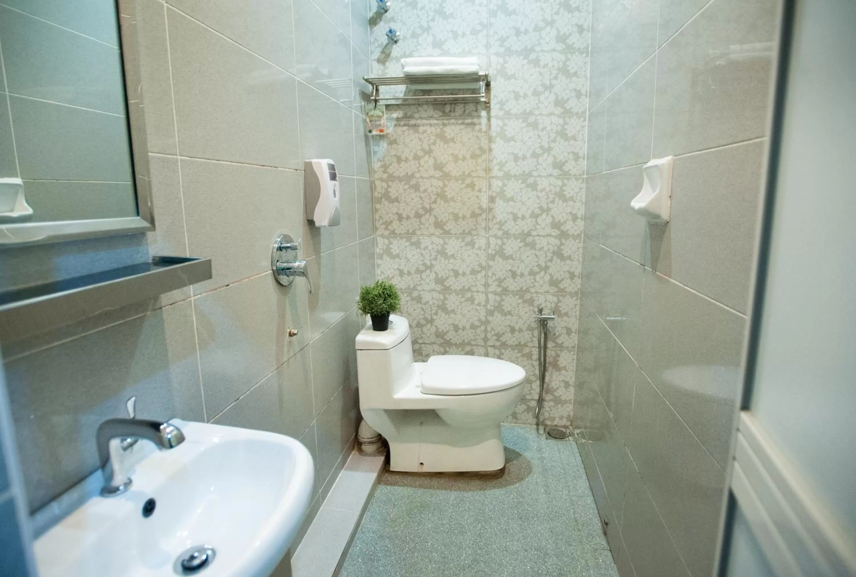 Bathroom in DJ Citi Inn Premier