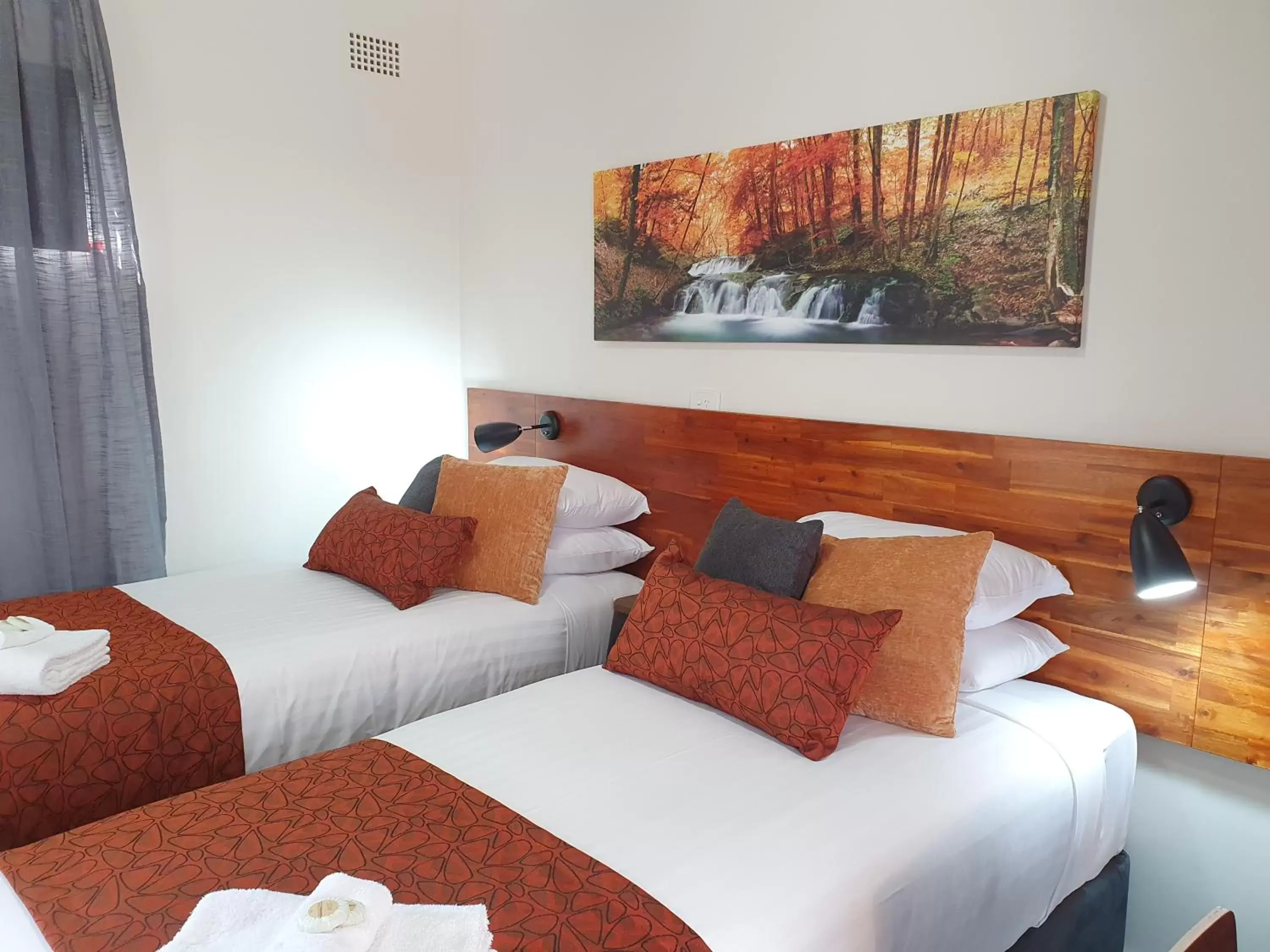 Bed in Black Sheep Motel Goulburn Bed in Black Sheep Motel Goulburn