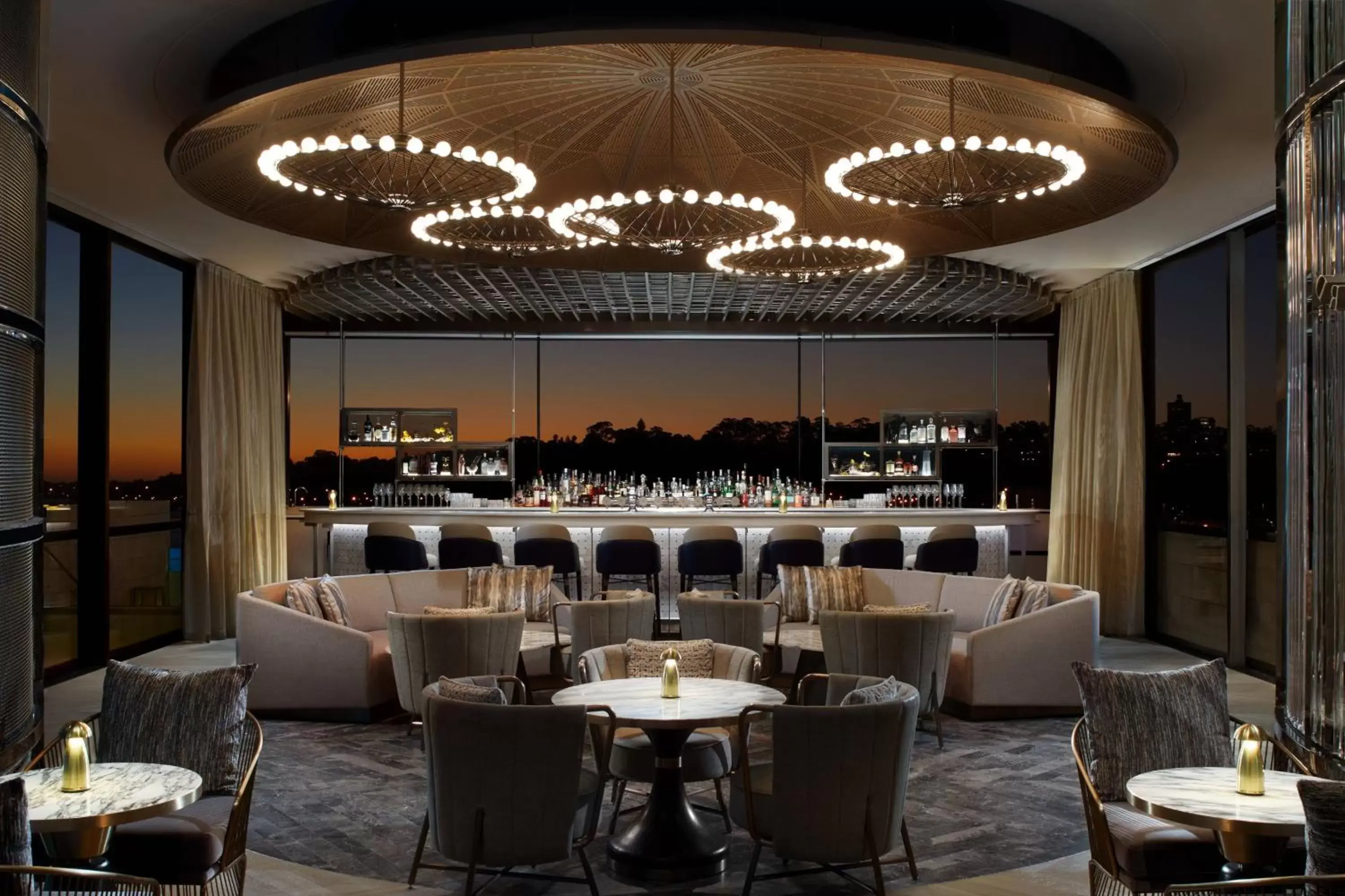 Lounge or bar, Restaurant/Places to Eat in The Ritz-Carlton, Perth