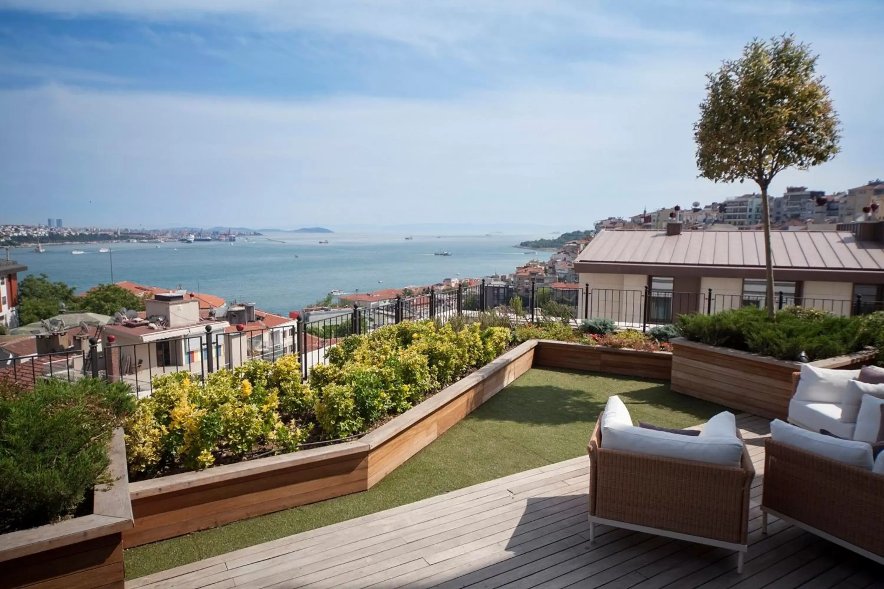 Balcony/Terrace in CVK Park Bosphorus Hotel Istanbul