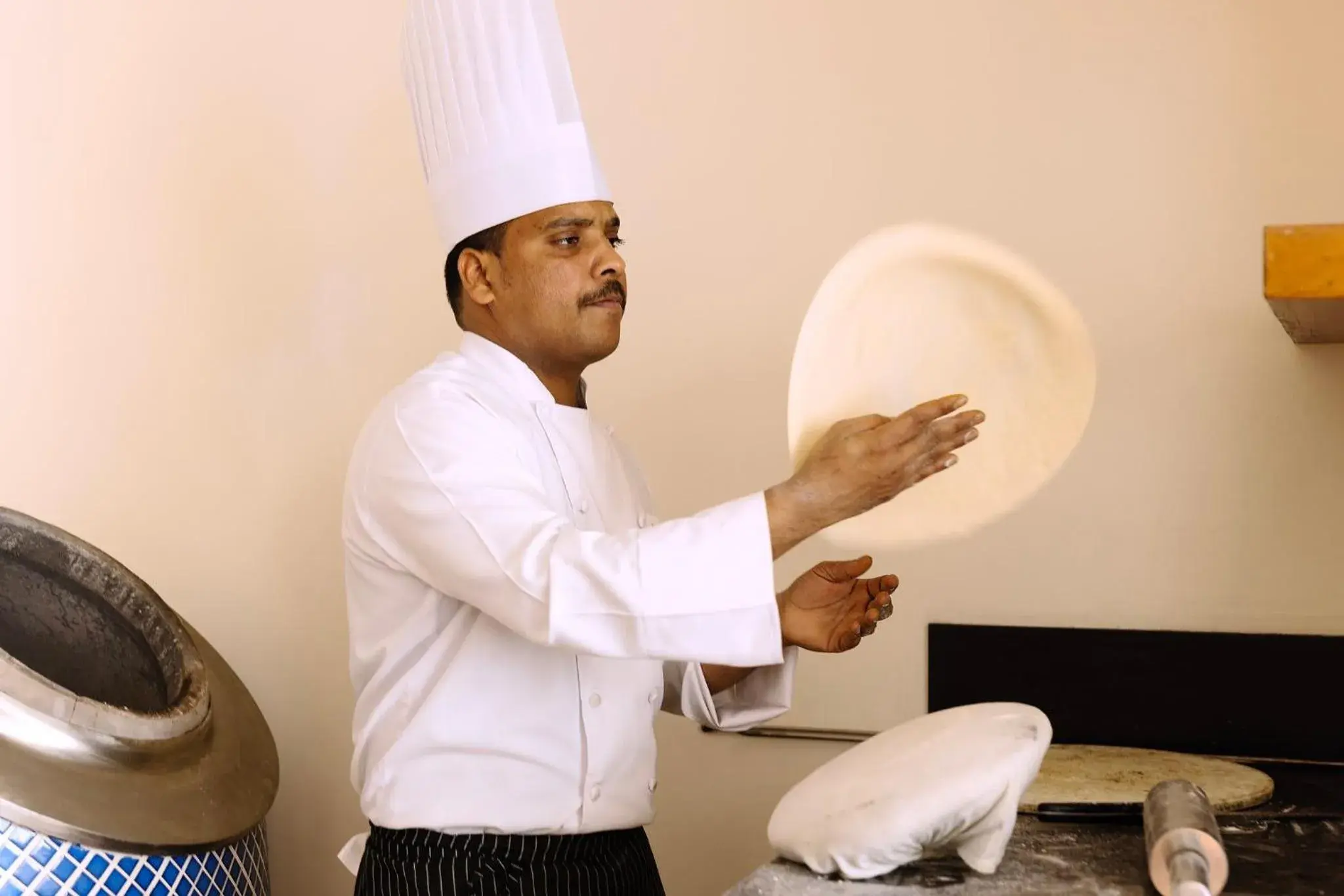 Restaurant/places to eat in Crowne Plaza Muscat by IHG Restaurant/places to eat in Crowne Plaza Muscat by IHG