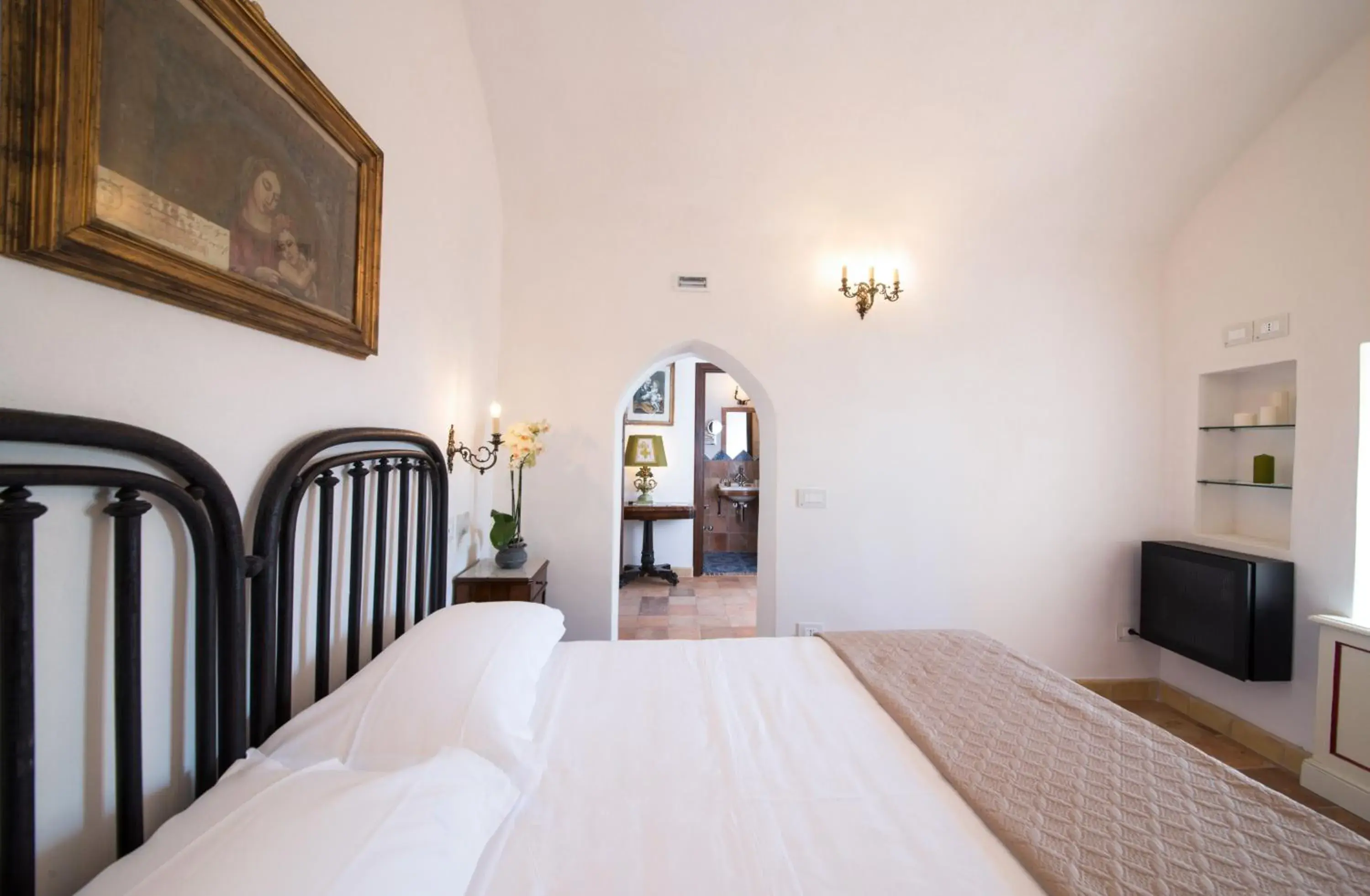 Photo of the whole room, Bed in Badia Santa Maria de' Olearia