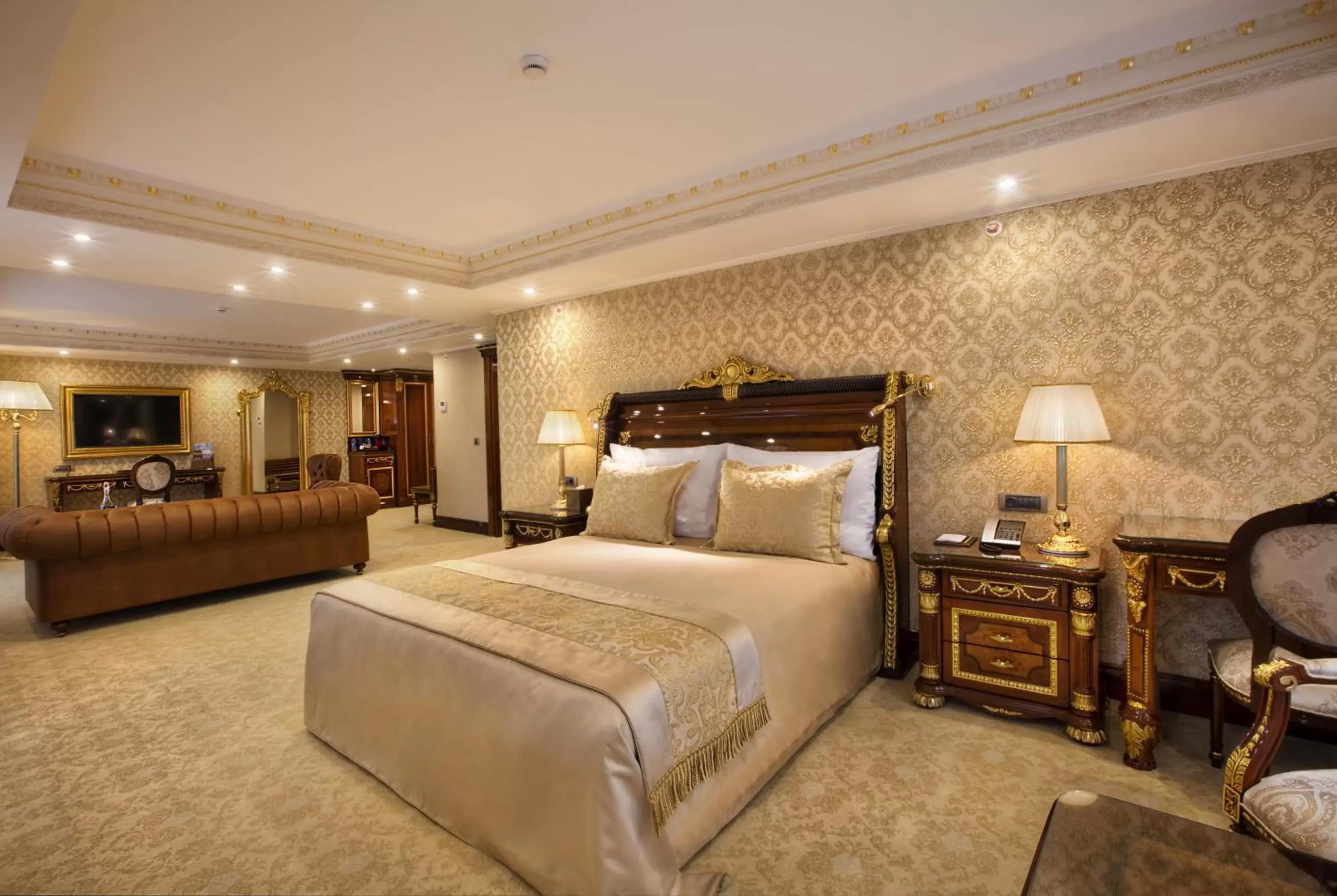 Photo of the whole room, Bed in Ottoman's Life Hotel Deluxe