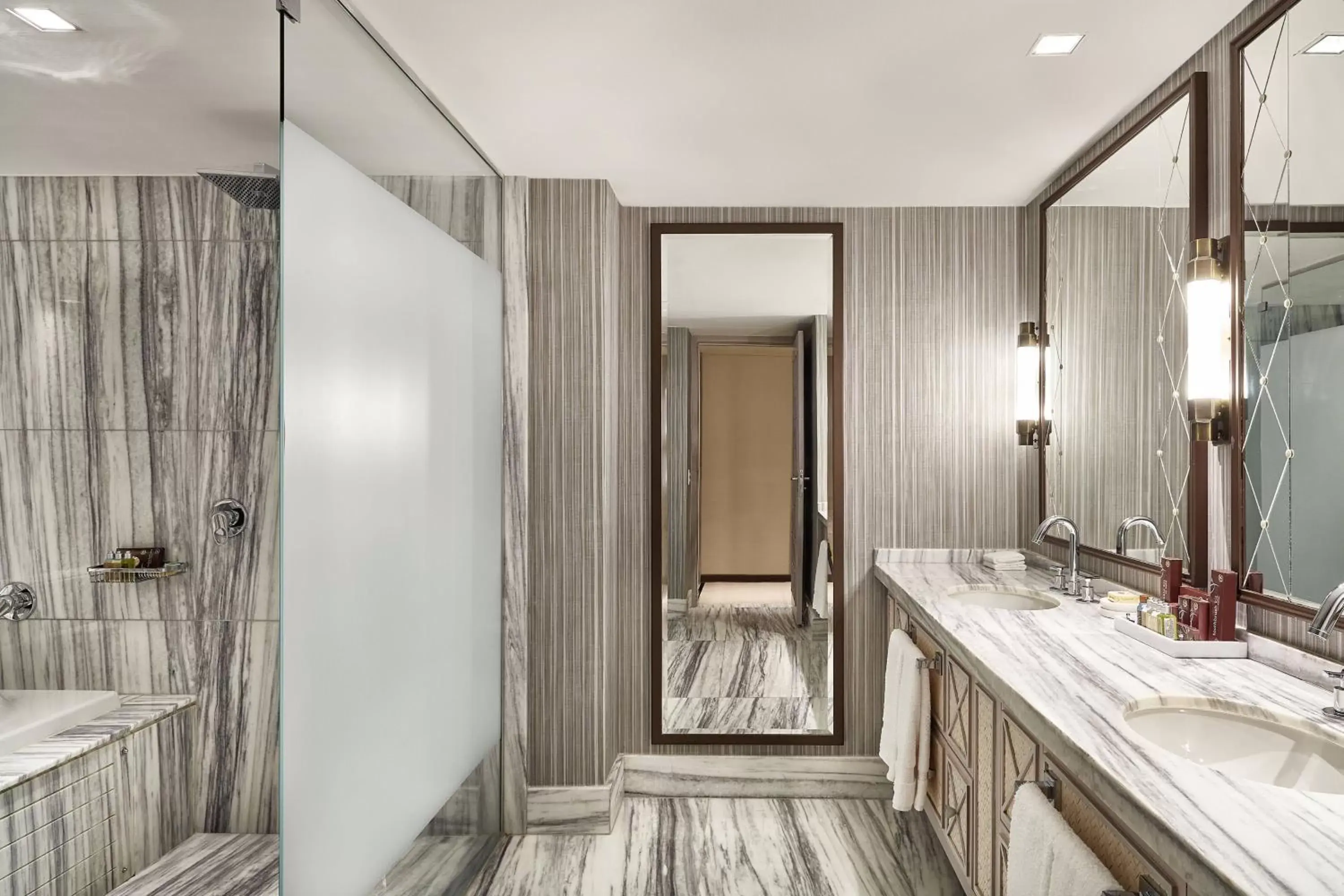 Photo of the whole room, Bathroom in Sheraton Grand Rio Hotel & Resort