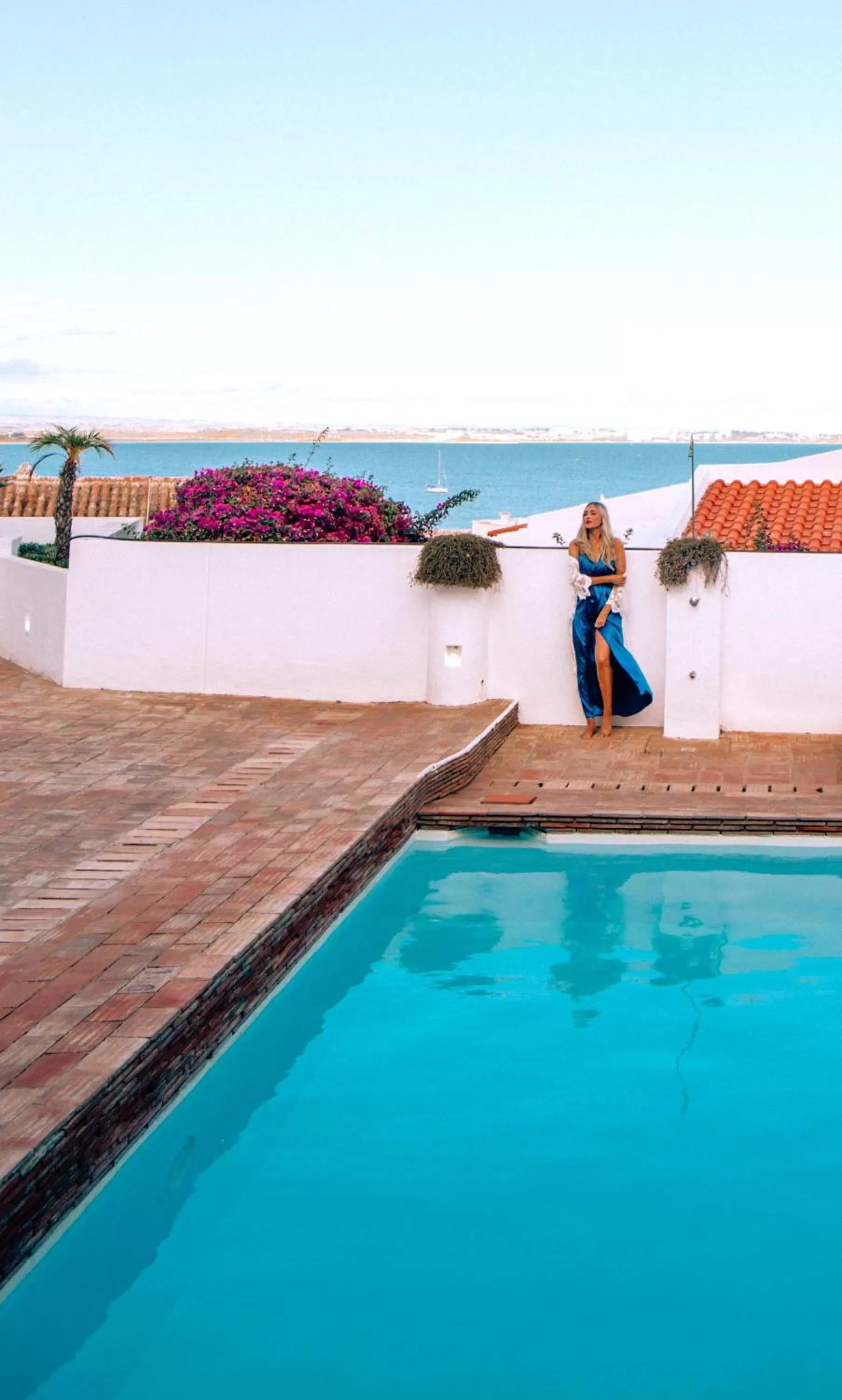 Pool view in Baluarte da Vila Apartments