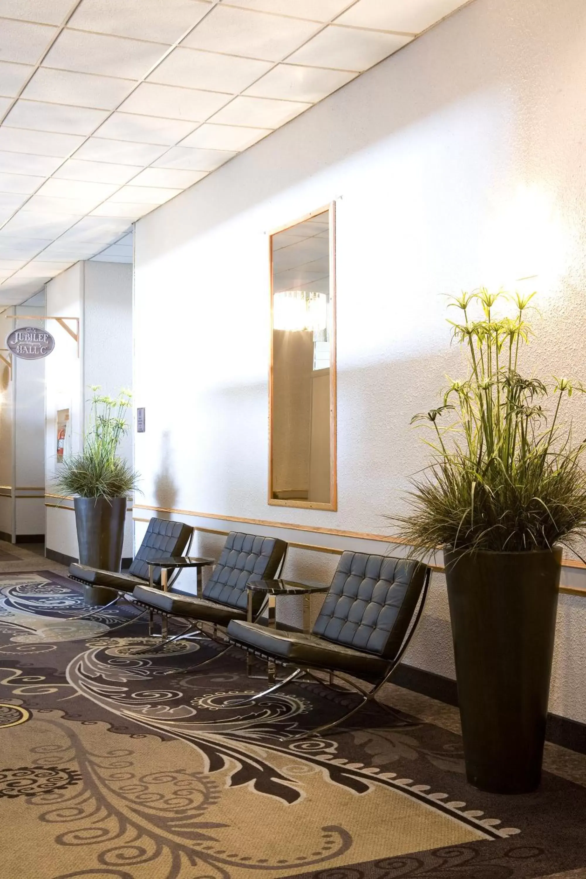 Lobby or reception, Lobby/Reception in Heritage Inn Hotel & Convention Centre - Moose Jaw