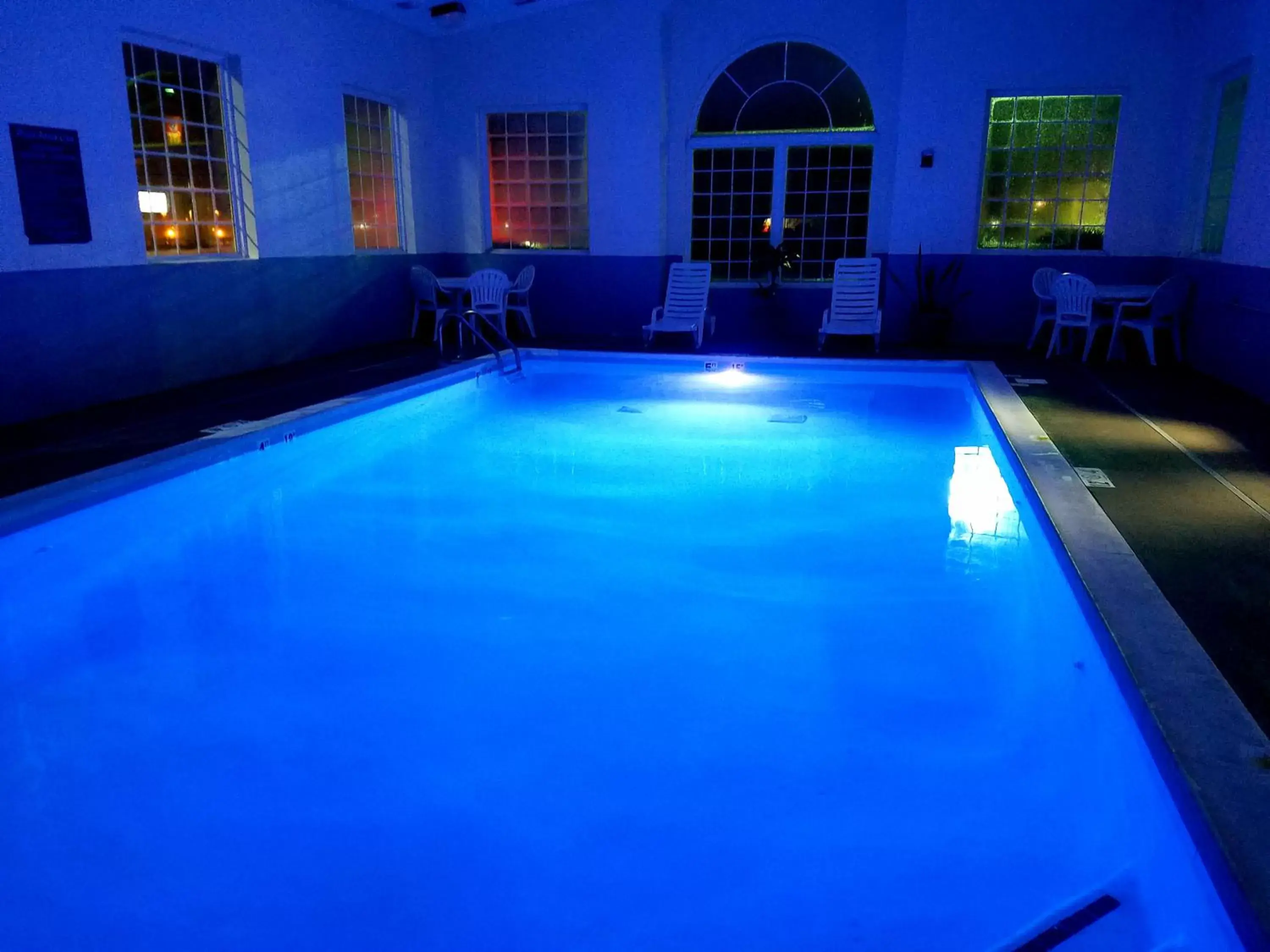 Pool view, Swimming Pool in Microtel Inn & Suites by Wyndham London