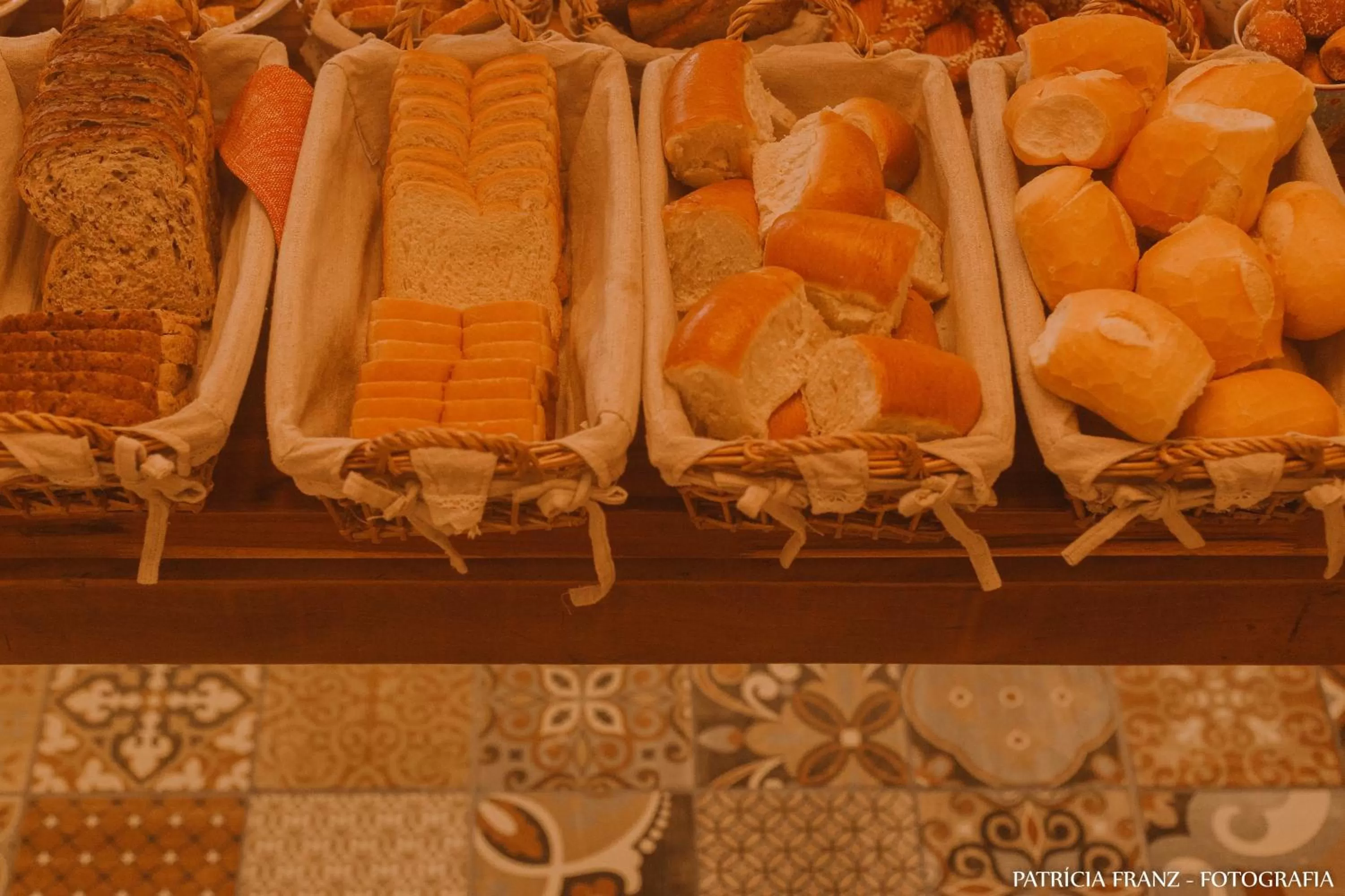 Meals in Pousada Villa D'Ouro