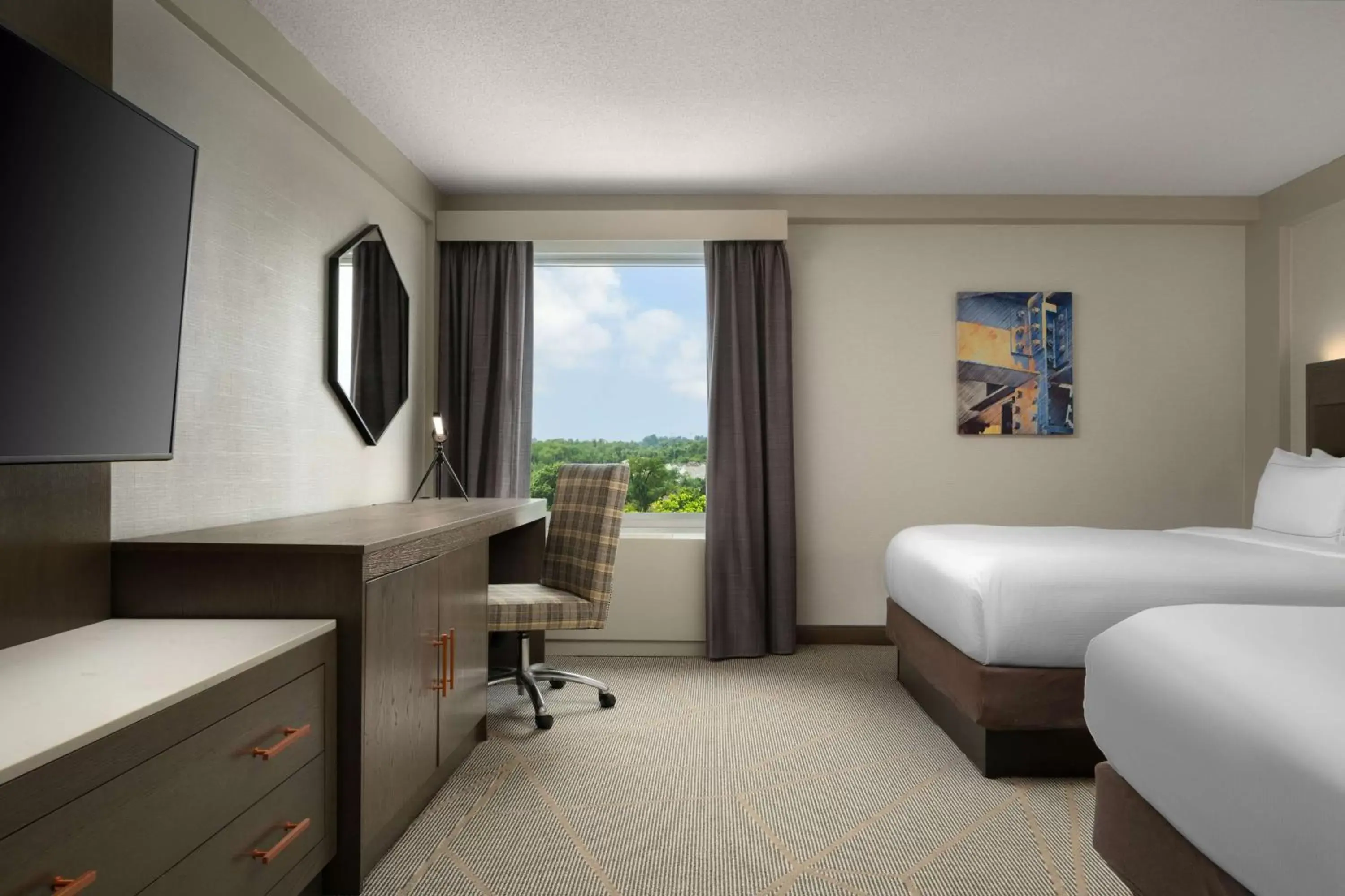 Queen Room with Two Queen Beds - Non-Smoking in DoubleTree by Hilton Pittsburgh Airport Queen Room with Two Queen Beds - Non-Smoking in DoubleTree by Hilton Pittsburgh Airport