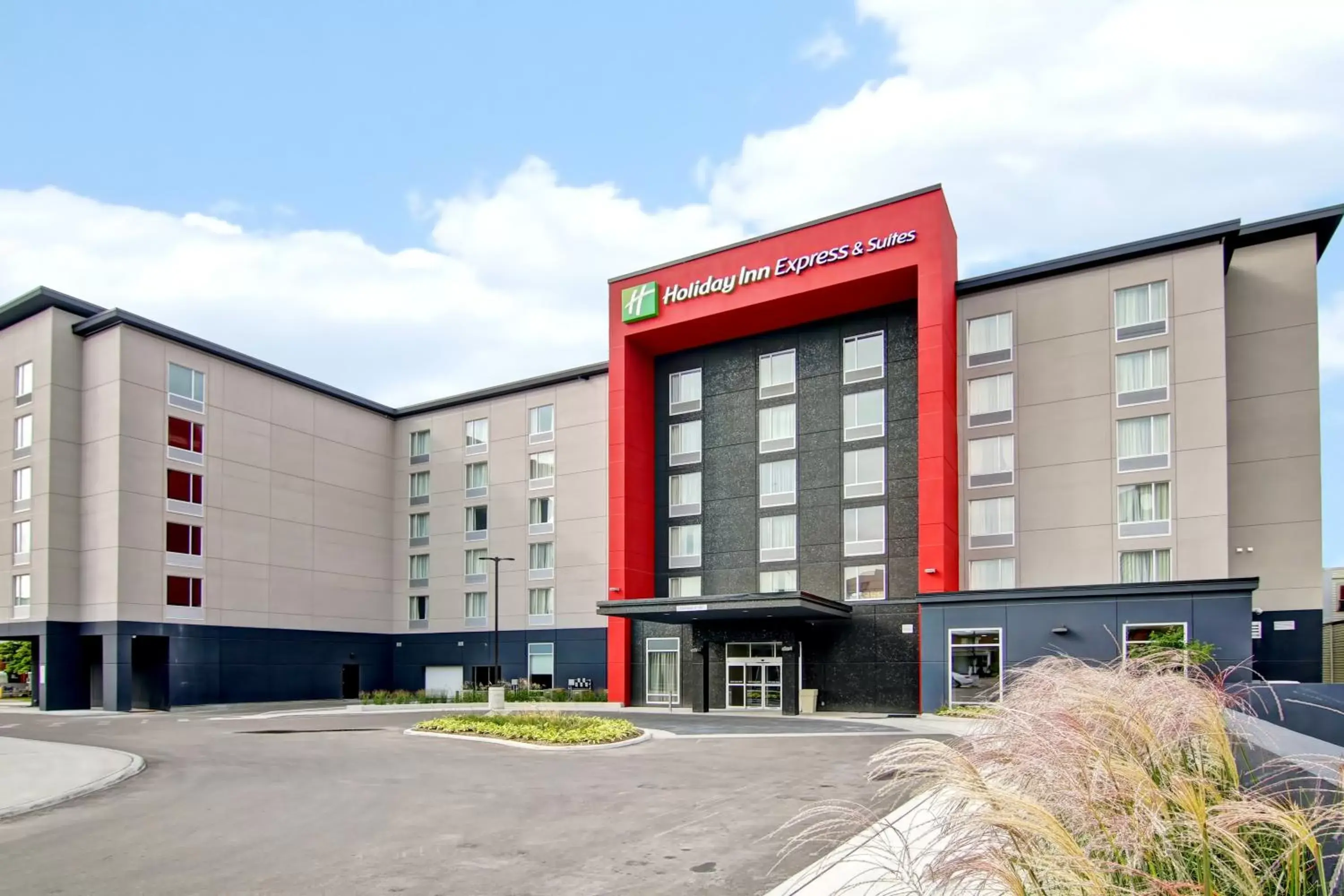 Property Building in Holiday Inn Express & Suites Oshawa Downtown - Toronto Area, an IHG Hotel