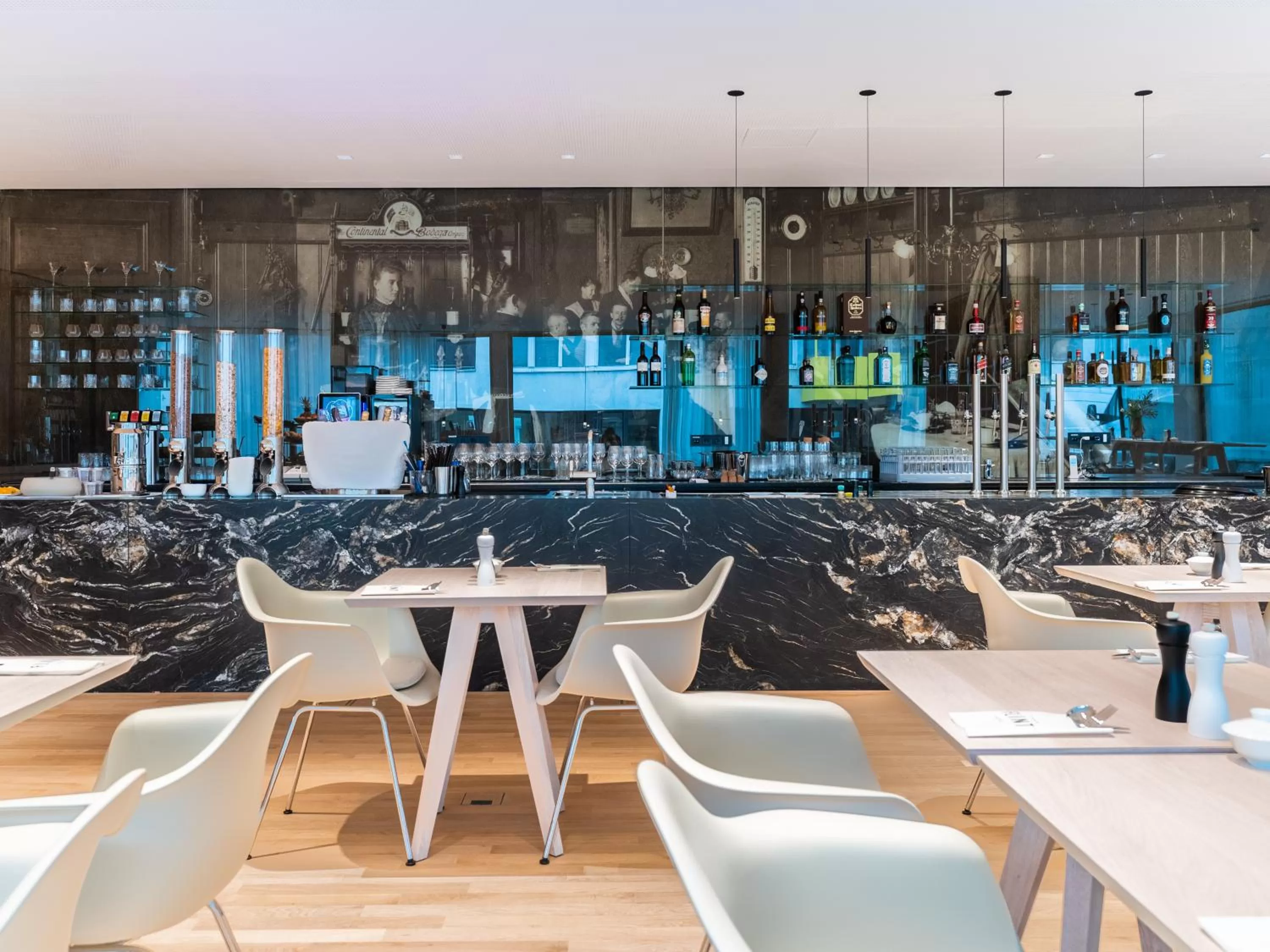 Restaurant/places to eat in Das Flint