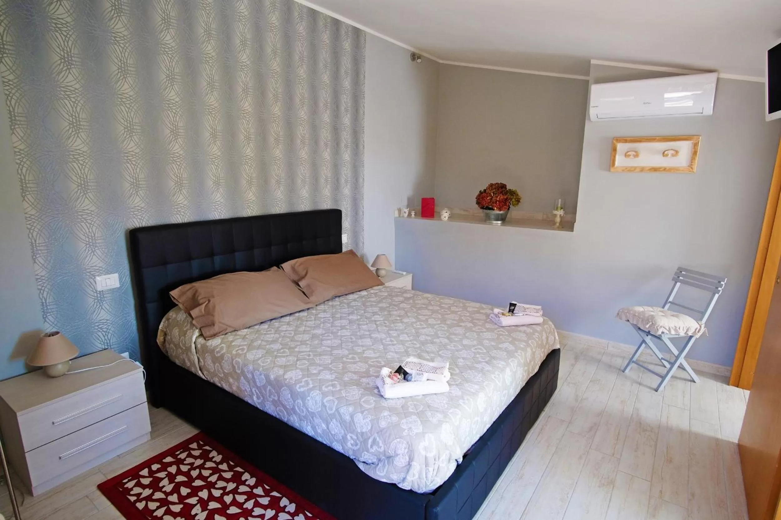 Shower, Bed in Bed and Breakfast Romantica Evasione