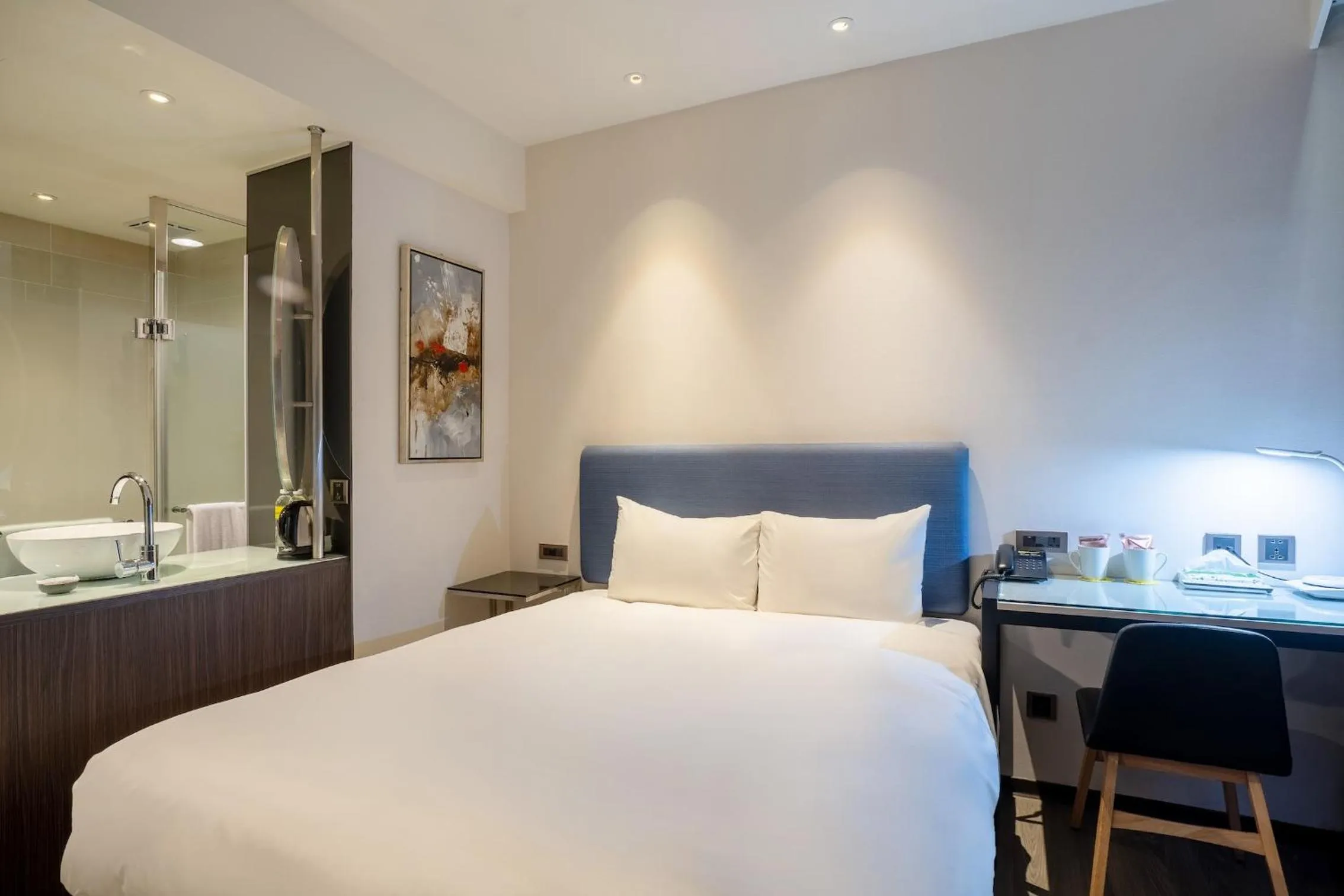 Bed in CHECK inn Taipei Xinyi