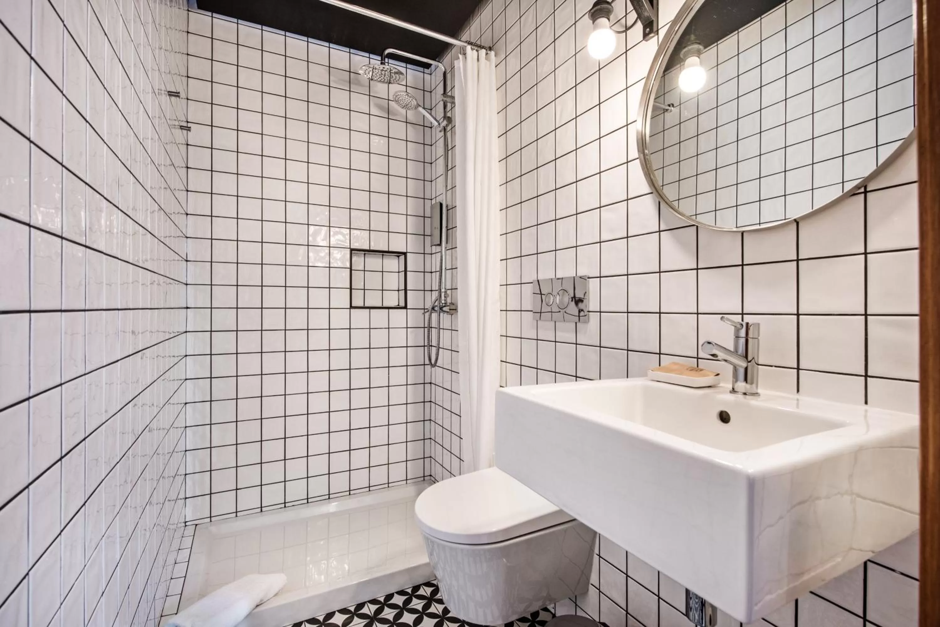 Toilet in Lemon Tree Stay