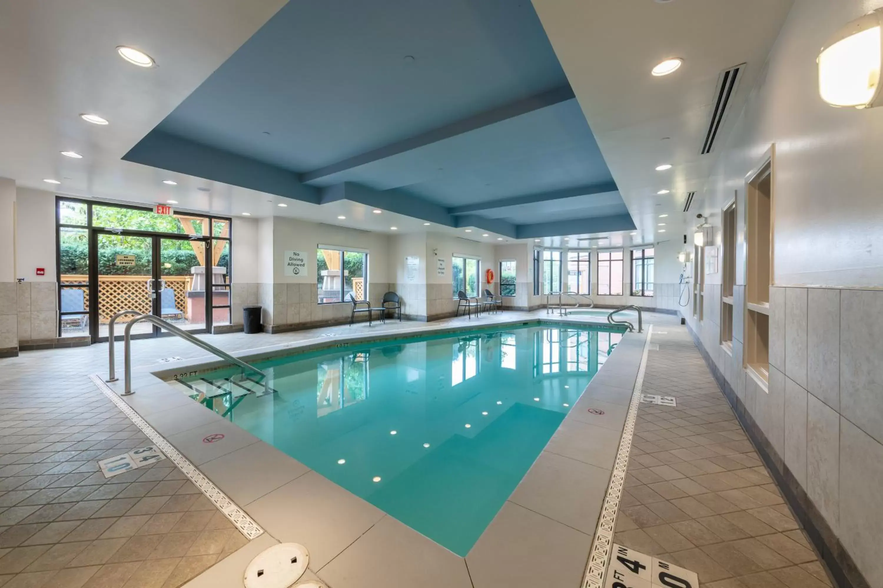 Swimming Pool in Holiday Inn Express & Suites Riverport Richmond, an IHG Hotel