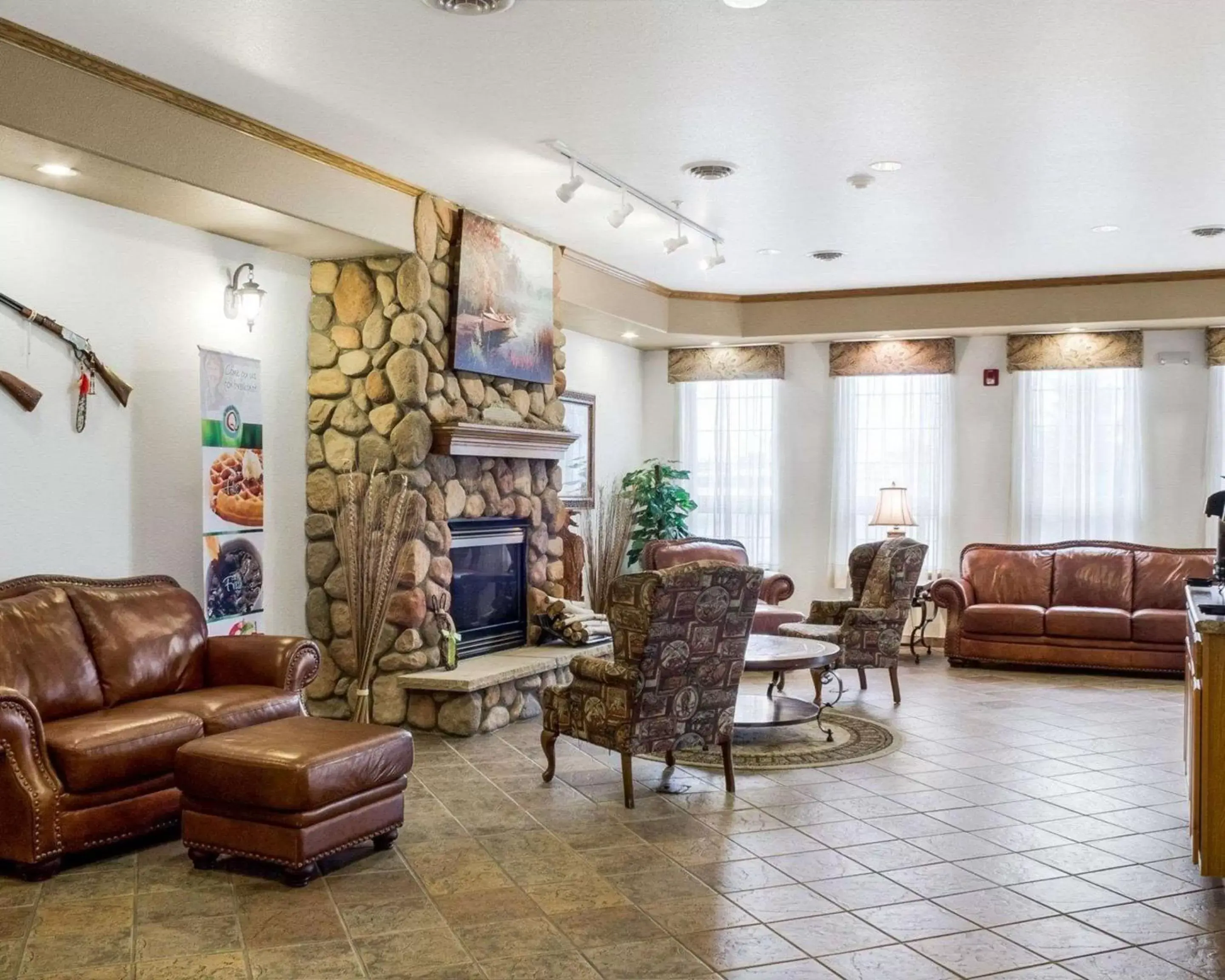 Lobby or reception, Seating Area in Quality Inn Oacoma