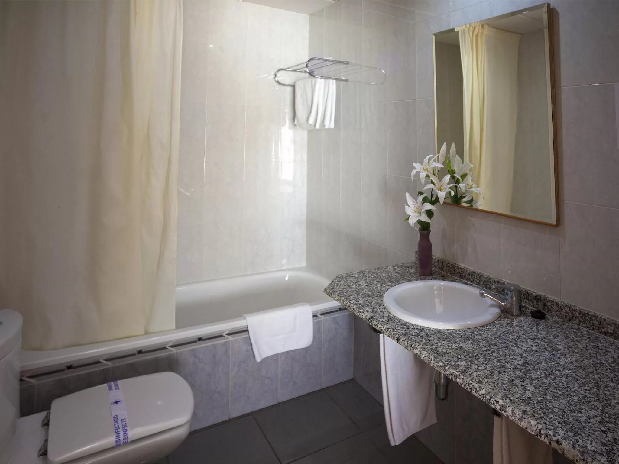 Bathroom in El Pinche de Oro